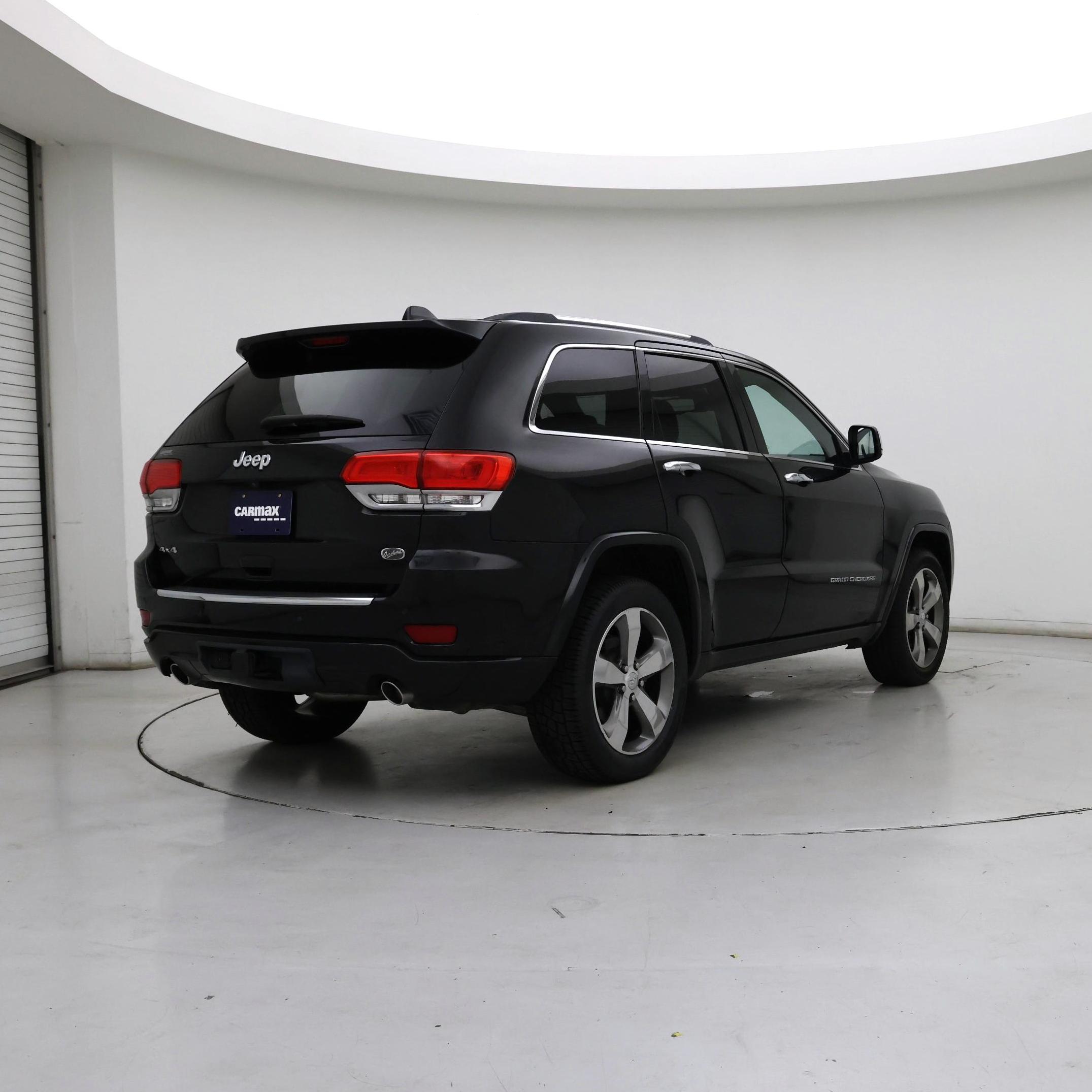 Thumbnail: 2015 Jeep Grand Cherokee - 8