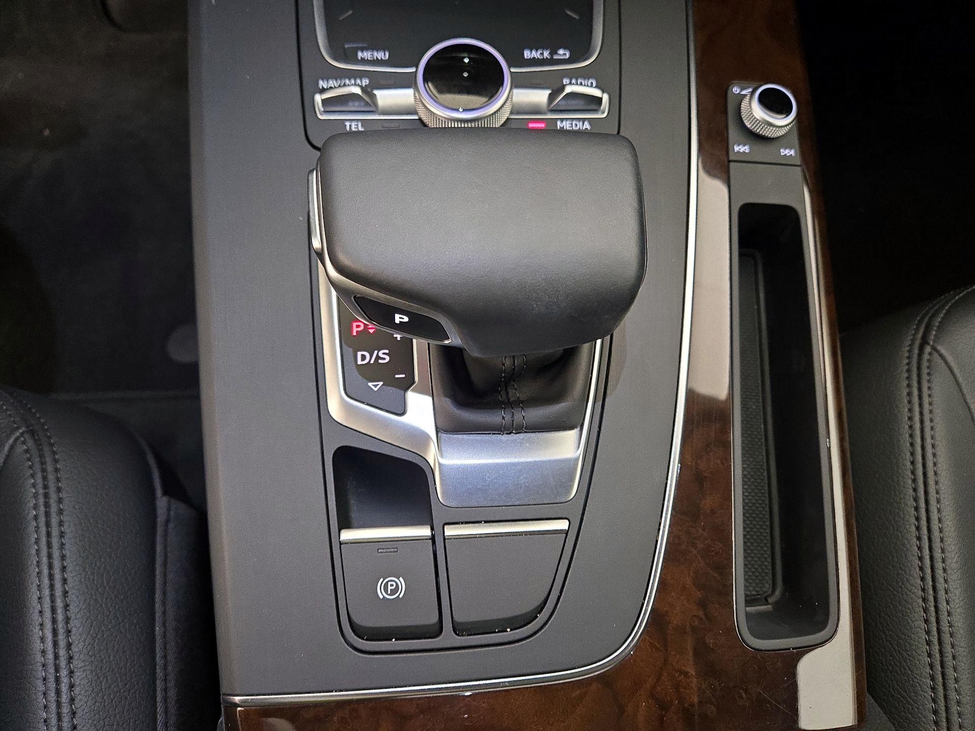 Thumbnail: 2018 Audi Q5 - 17