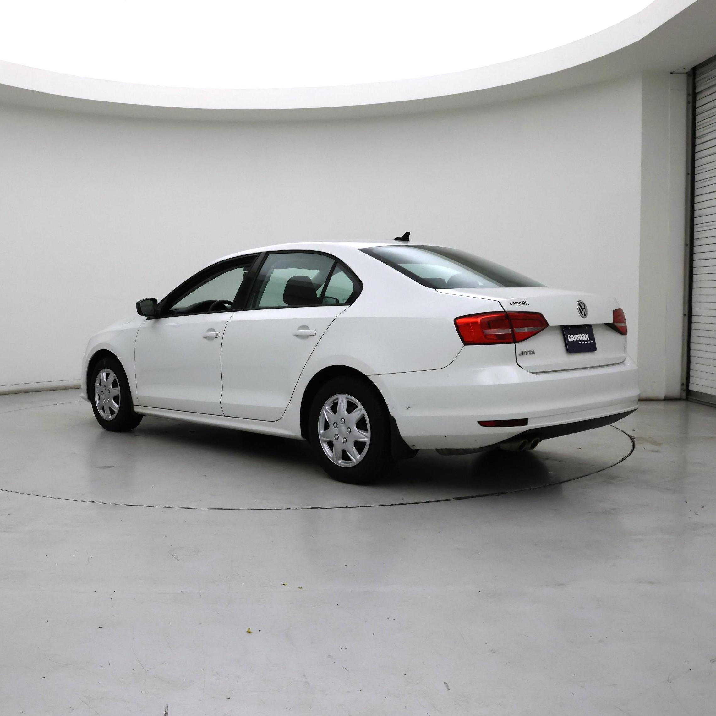 Thumbnail: 2015 Volkswagen Jetta - 2