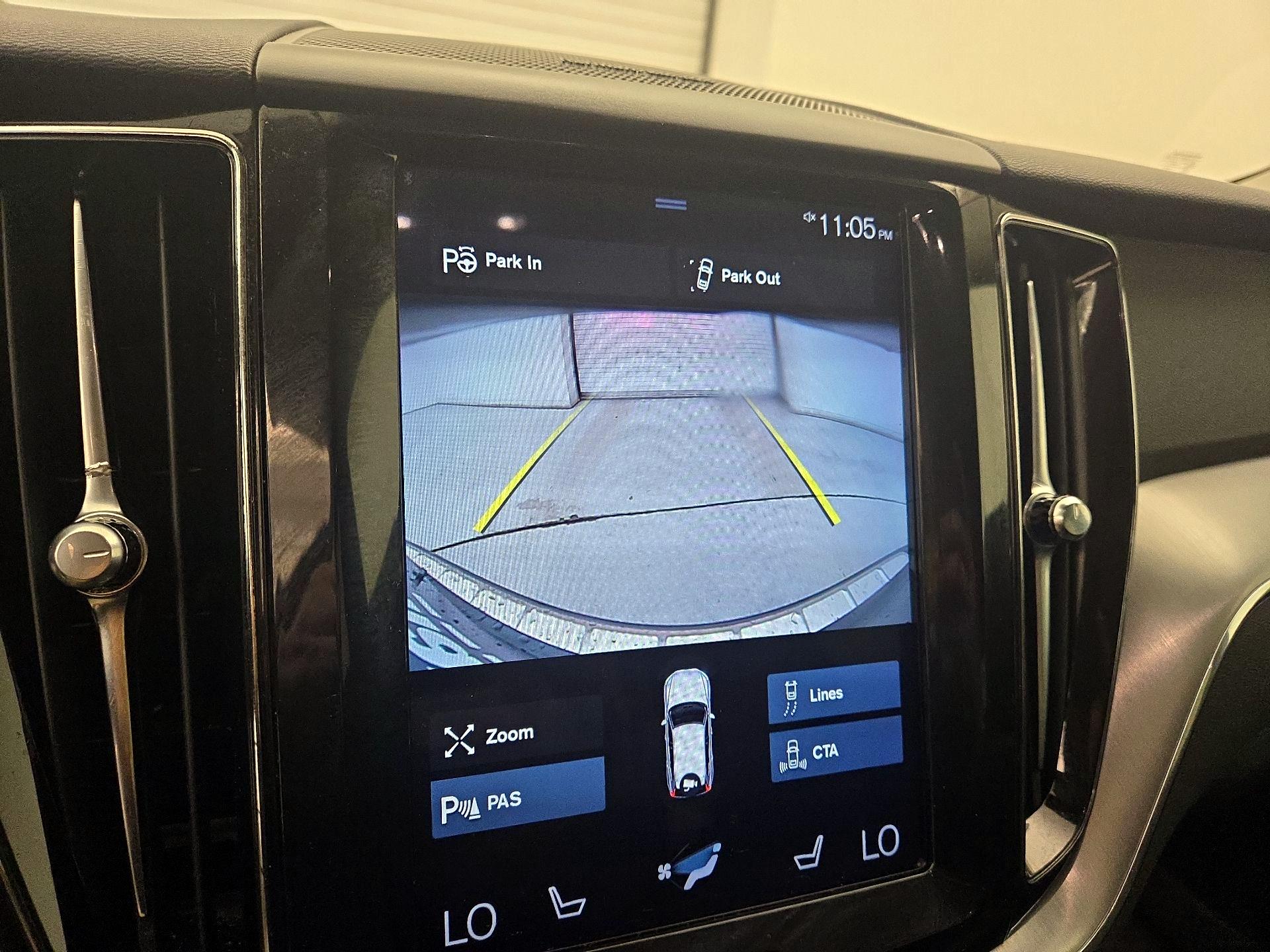 Thumbnail: 2019 Volvo XC60 - 15