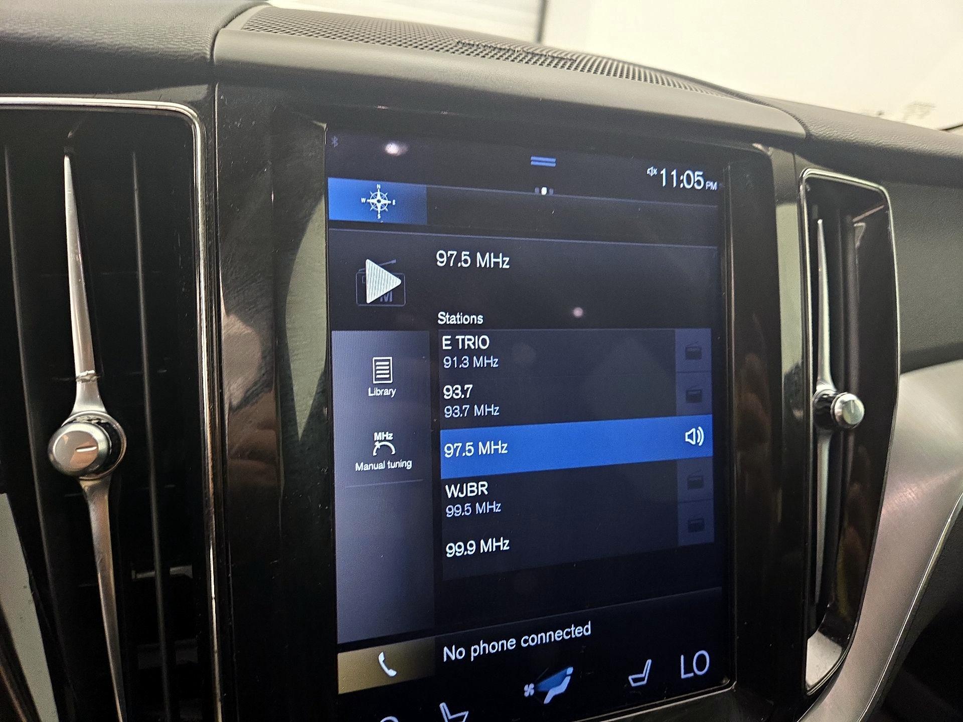 Thumbnail: 2019 Volvo XC60 - 16