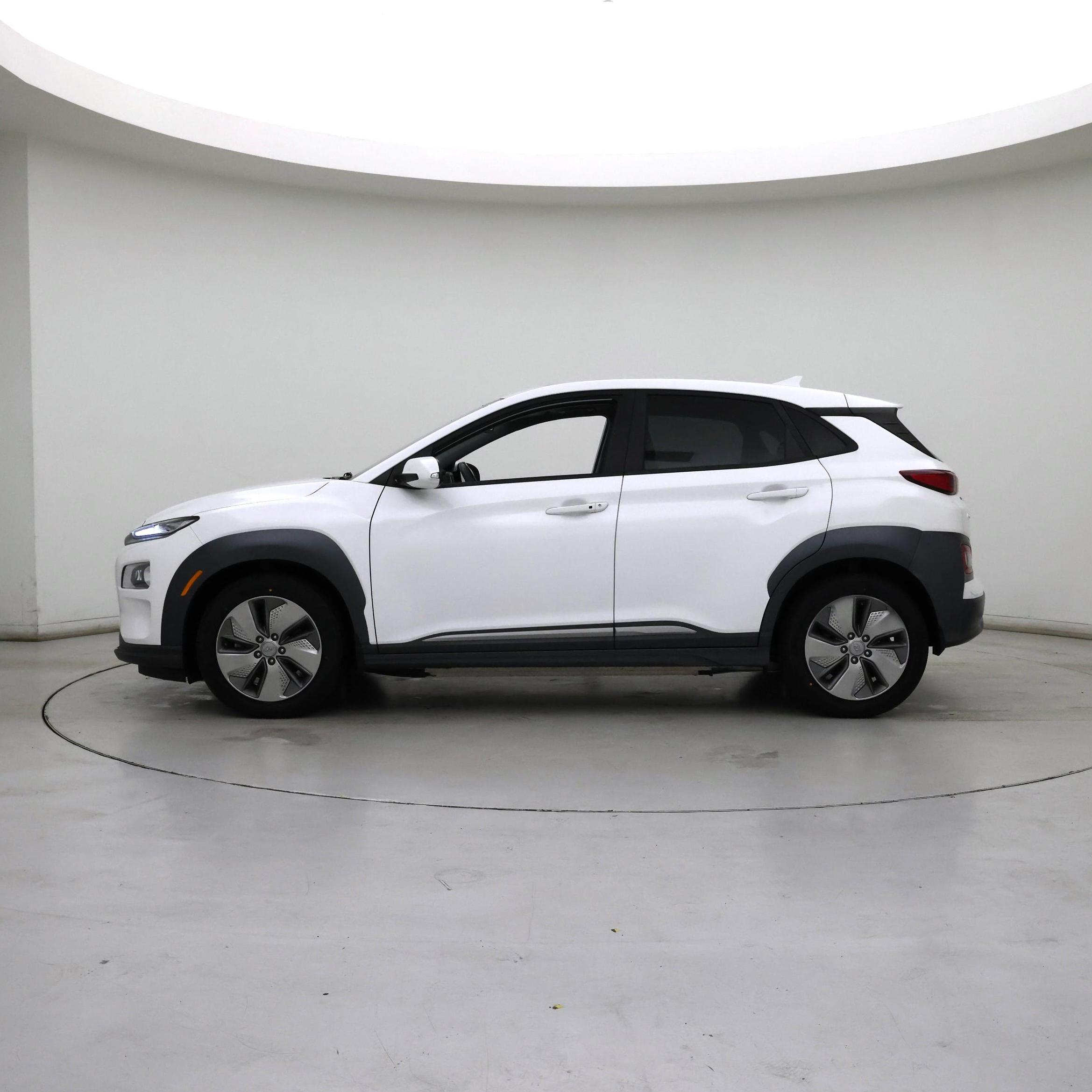 Thumbnail: 2021 Hyundai Kona - 3