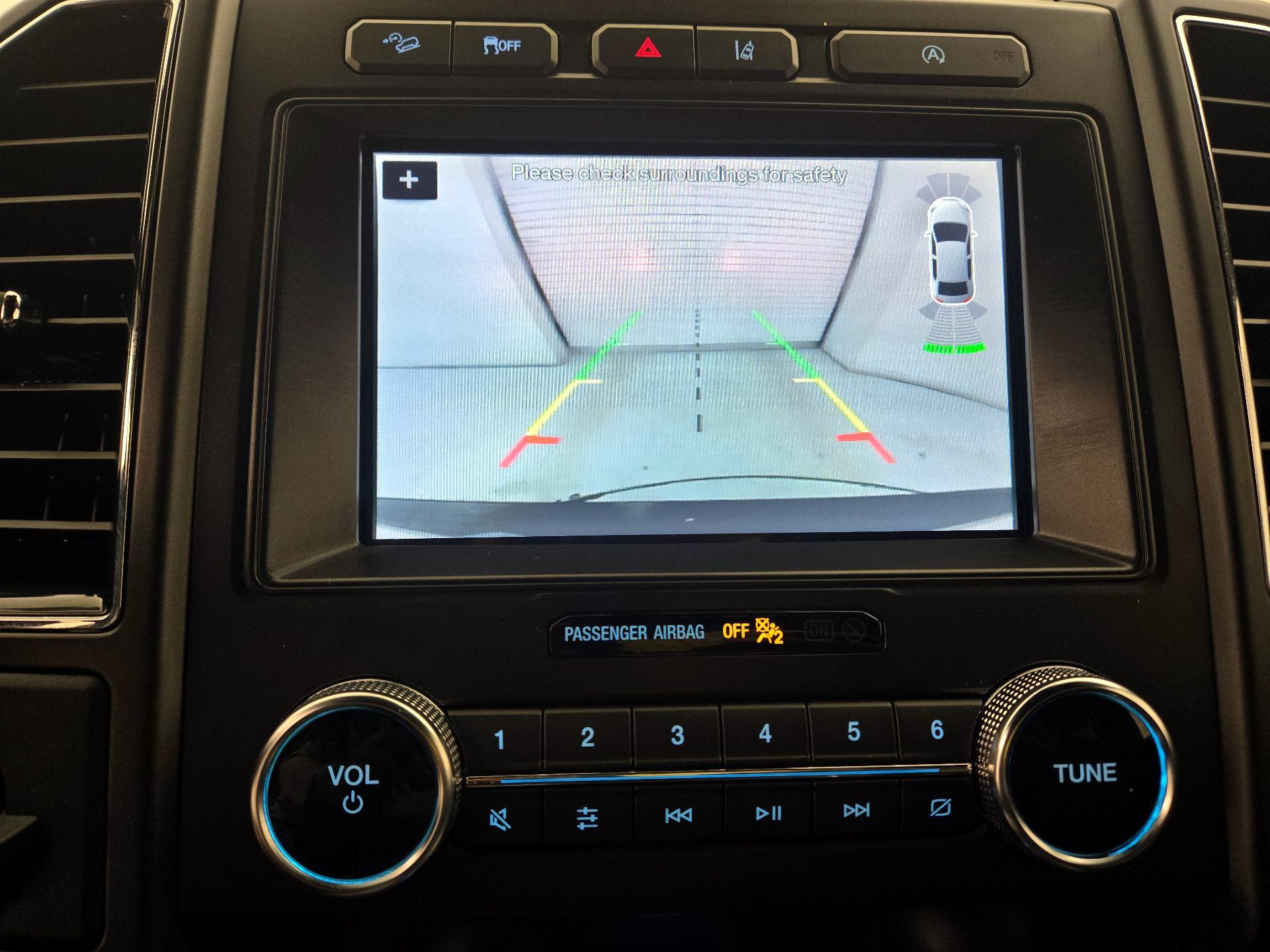 Thumbnail: 2019 Ford Expedition - 15