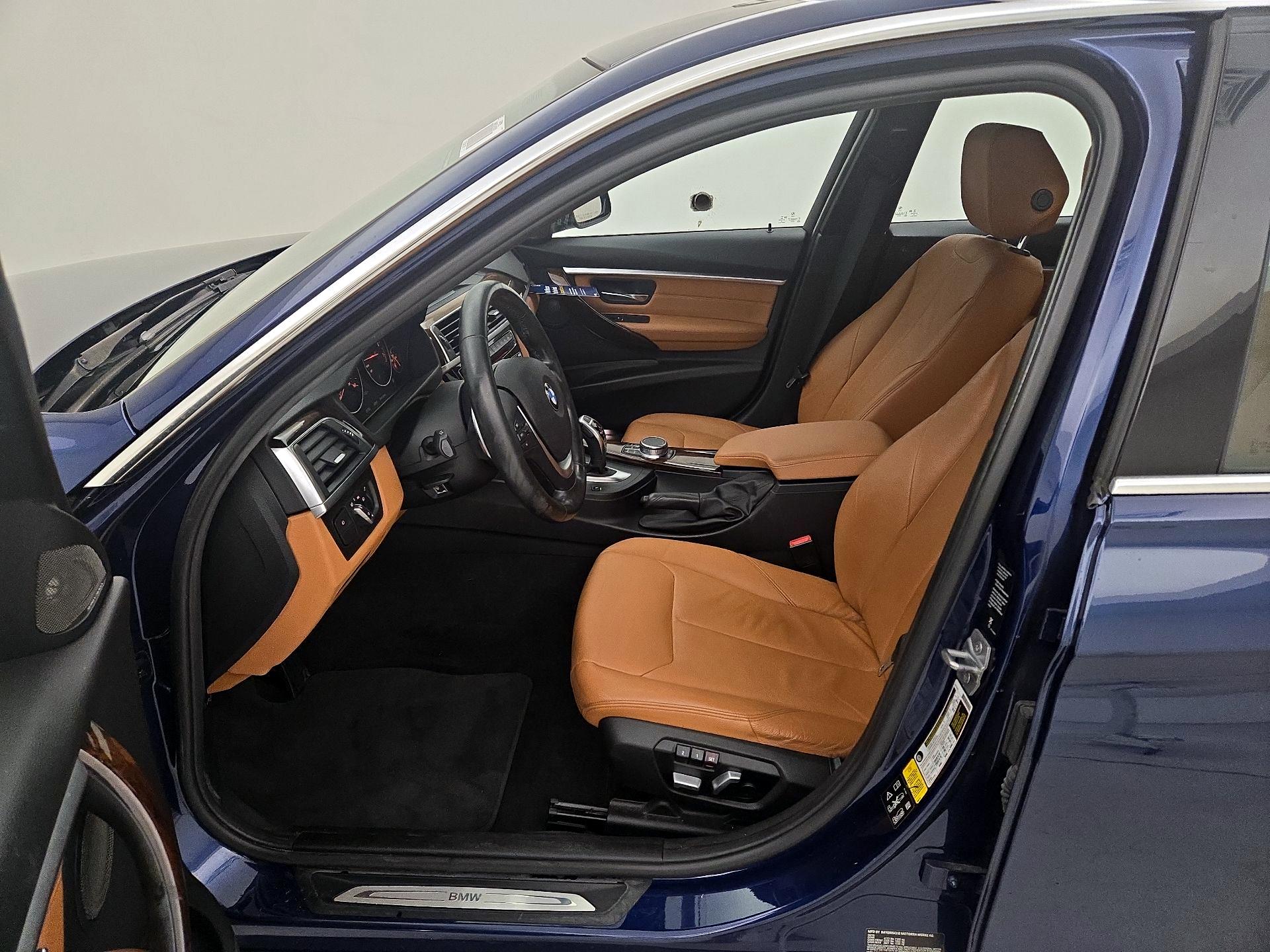 Thumbnail: 2018 BMW 3 Series - 11