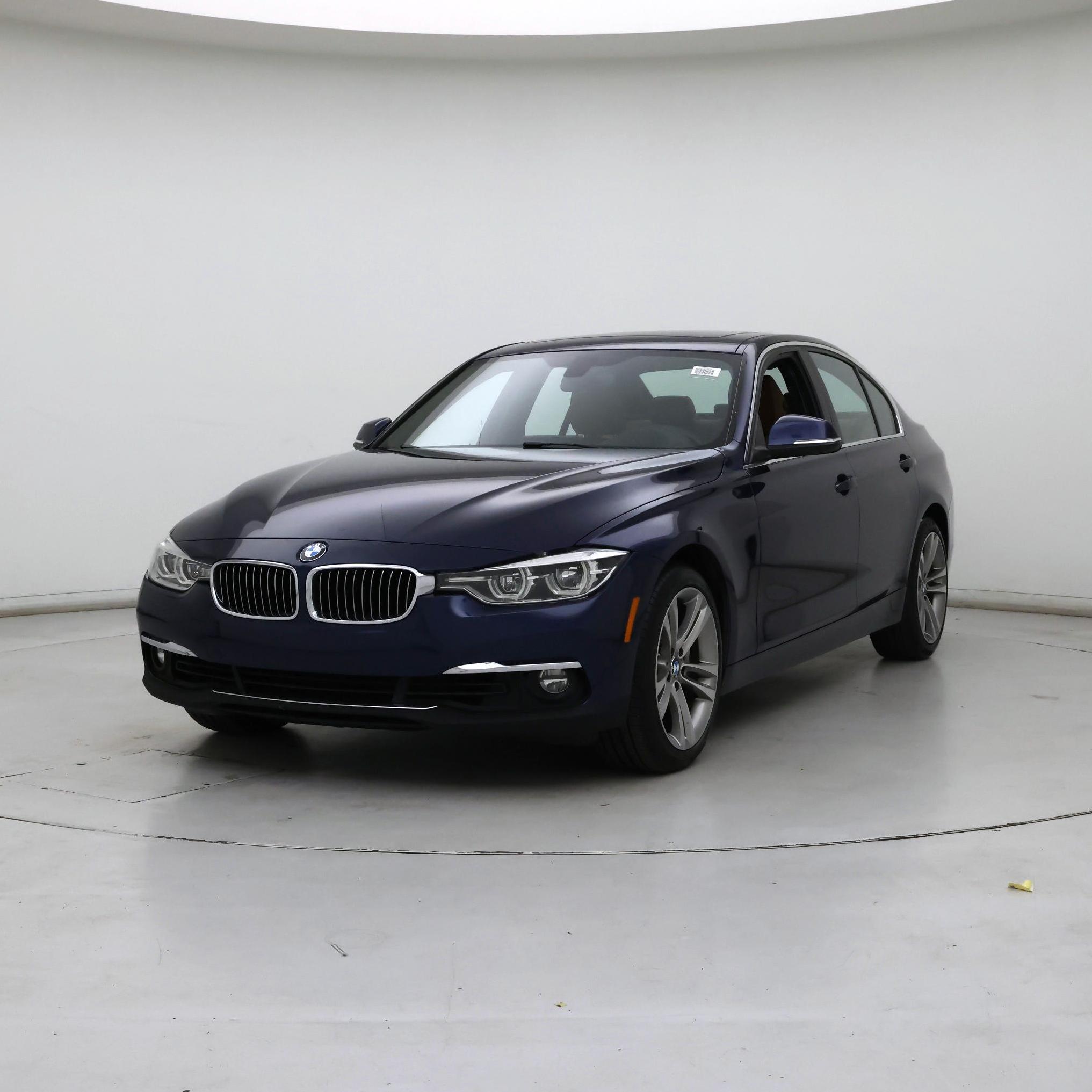 Thumbnail: 2018 BMW 3 Series - 4