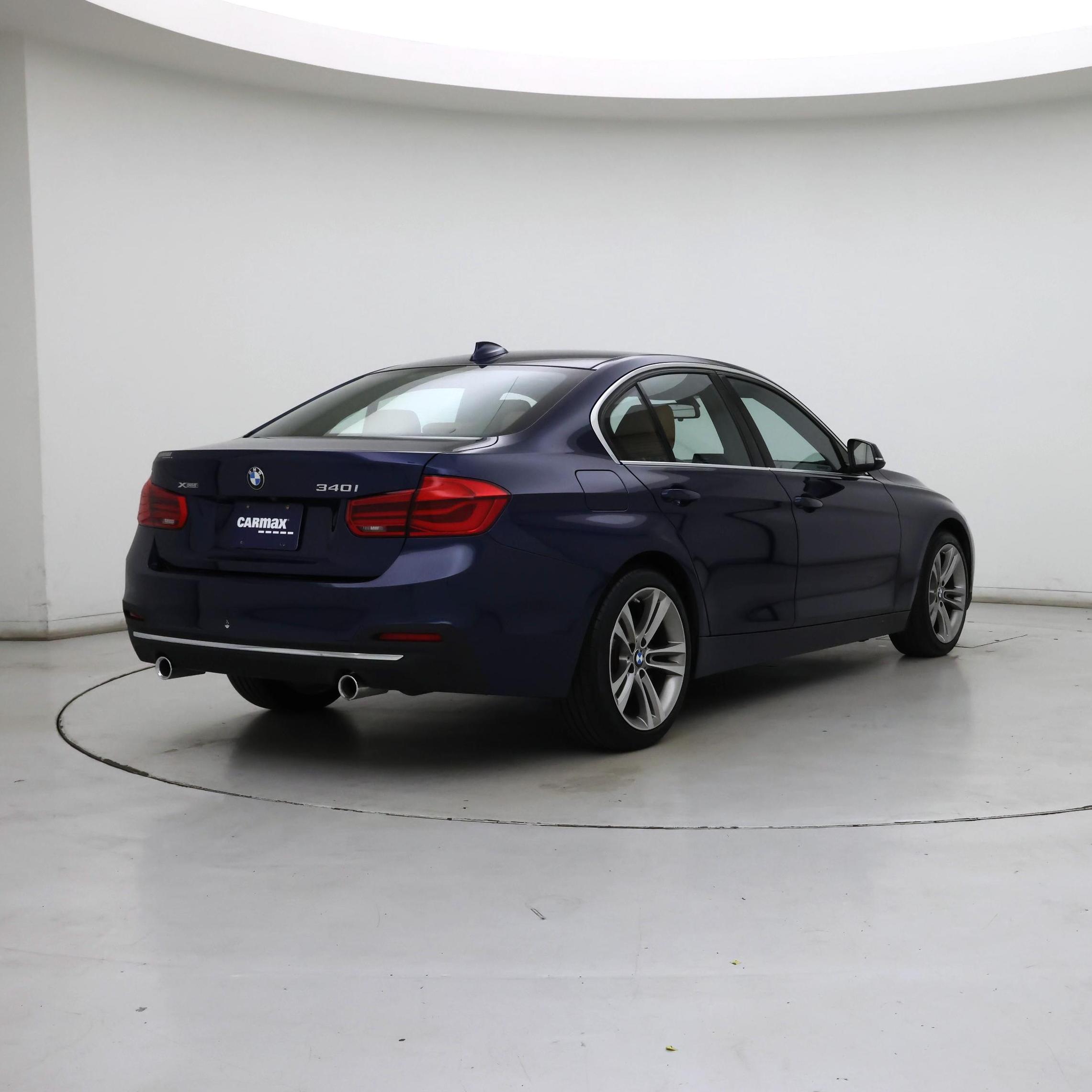 Thumbnail: 2018 BMW 3 Series - 8