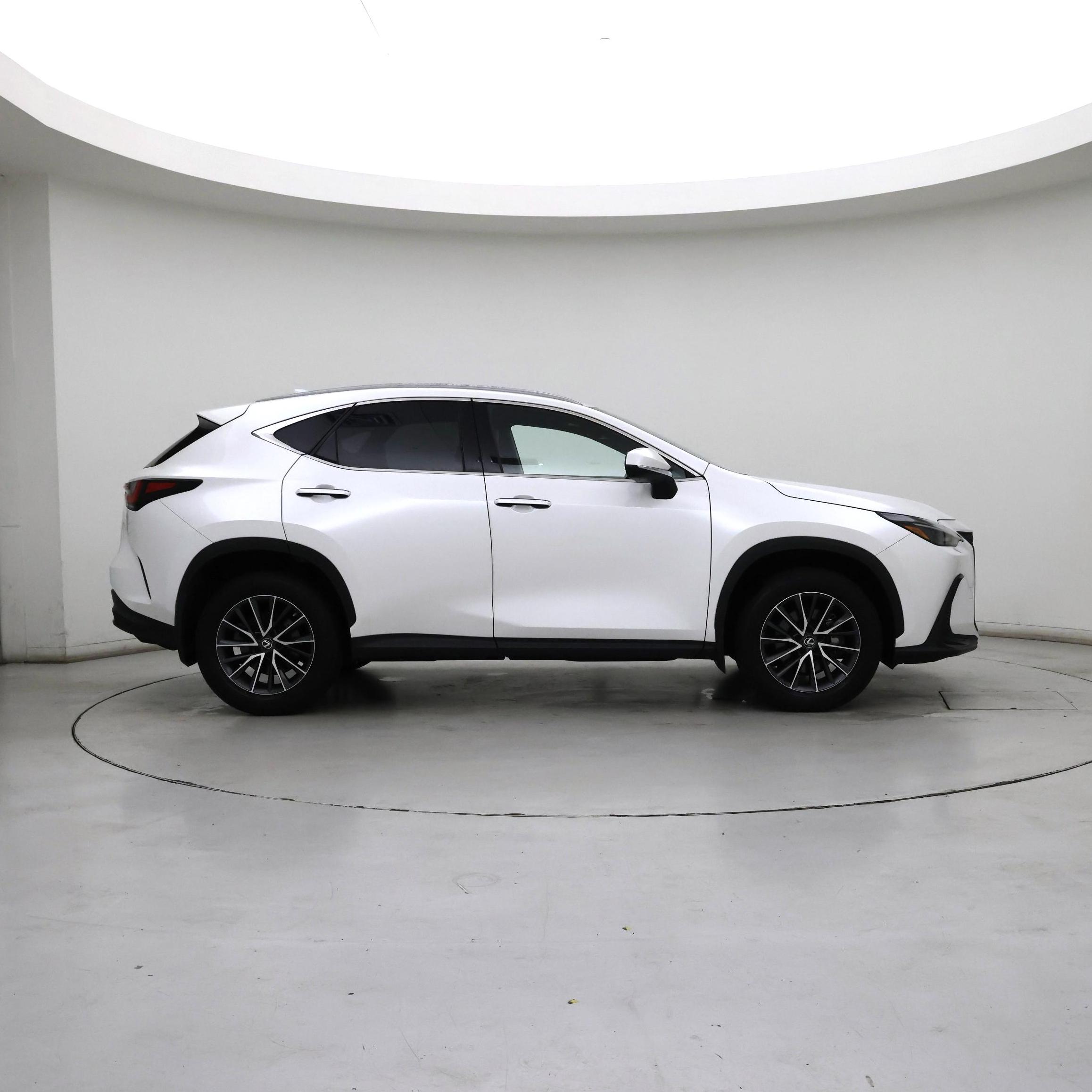 Thumbnail: 2022 Lexus NX - 5