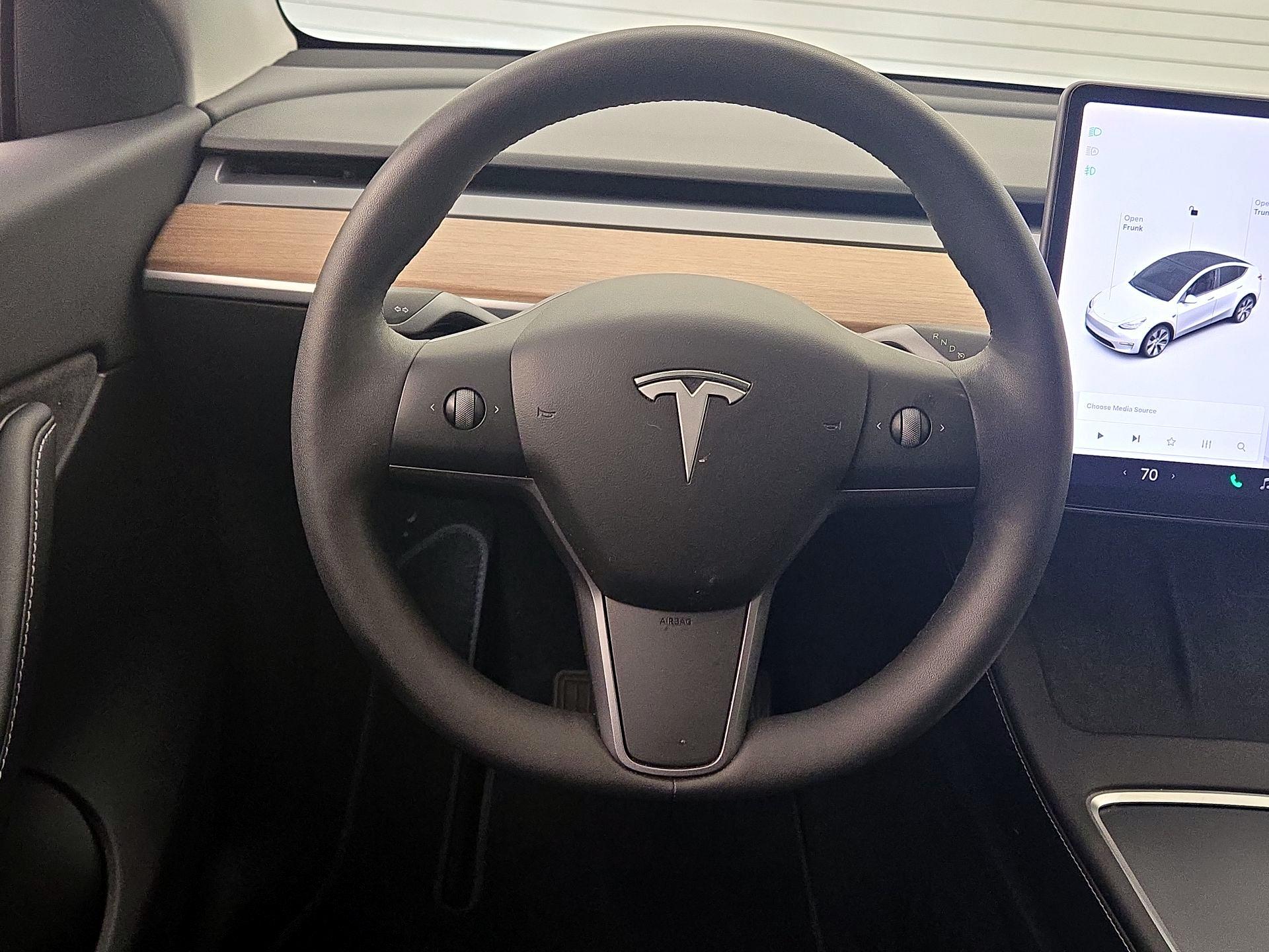 Thumbnail: 2022 Tesla Model Y - 10
