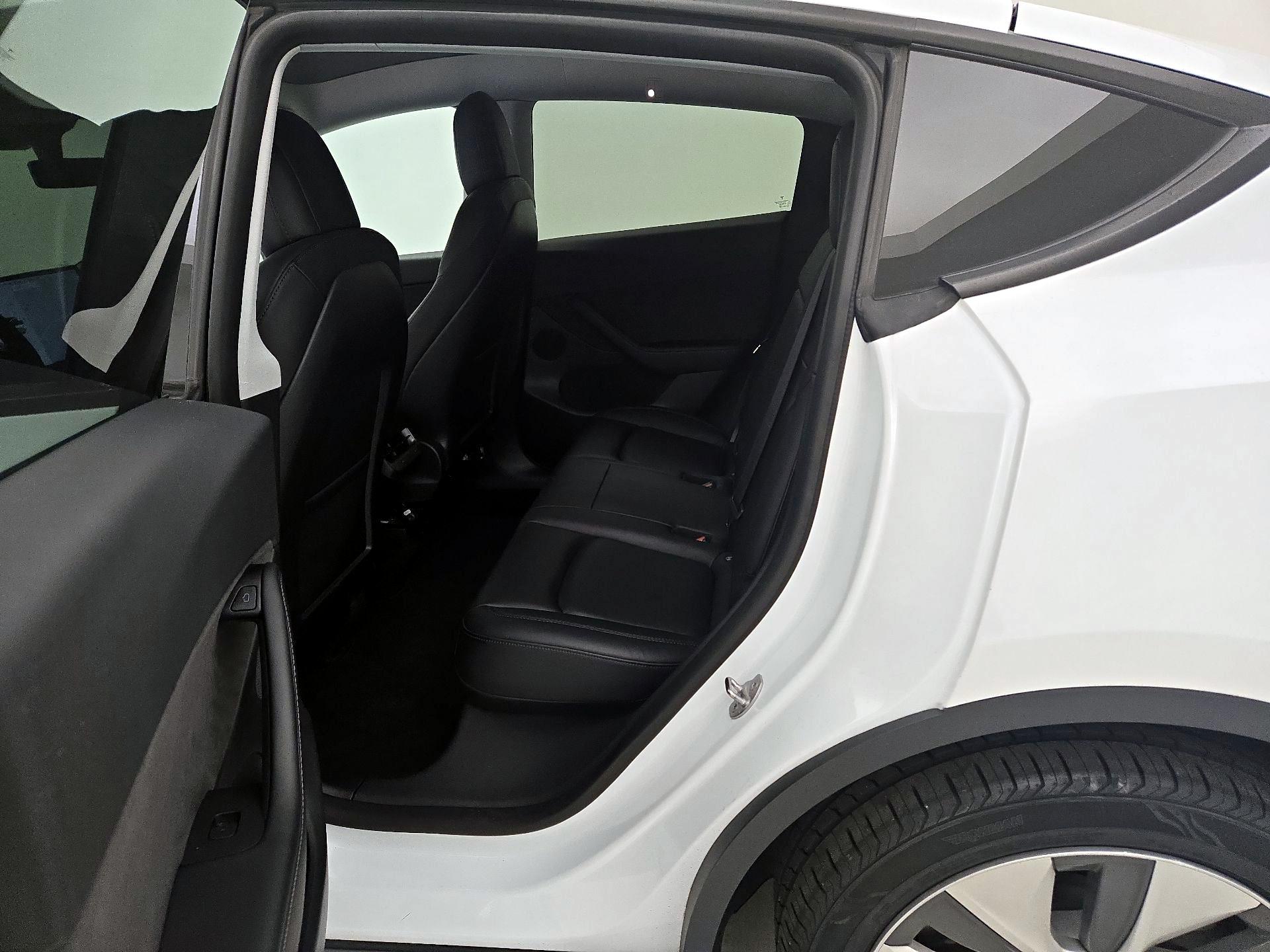 Thumbnail: 2022 Tesla Model Y - 19