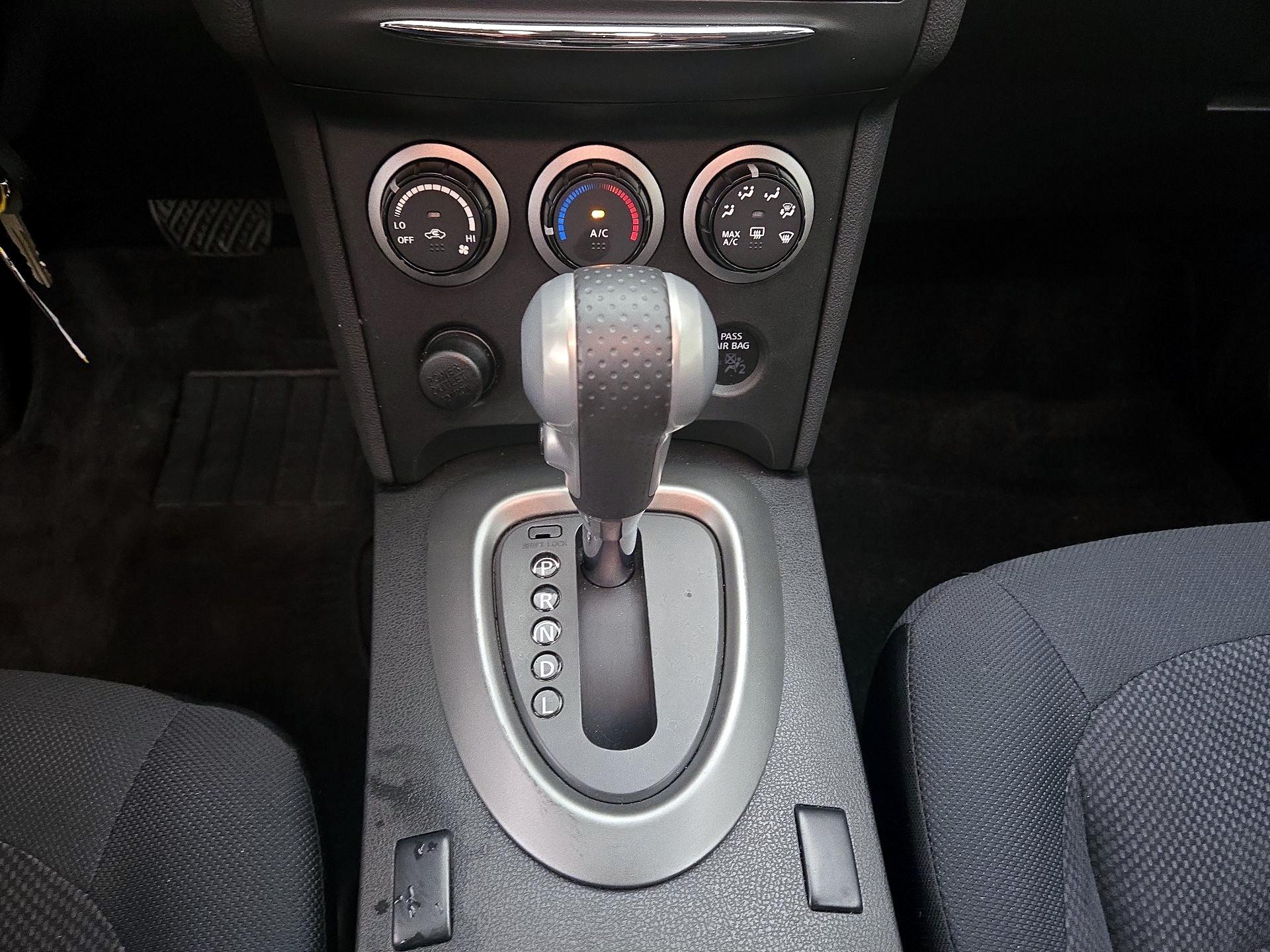 Thumbnail: 2015 Nissan Rogue - 17