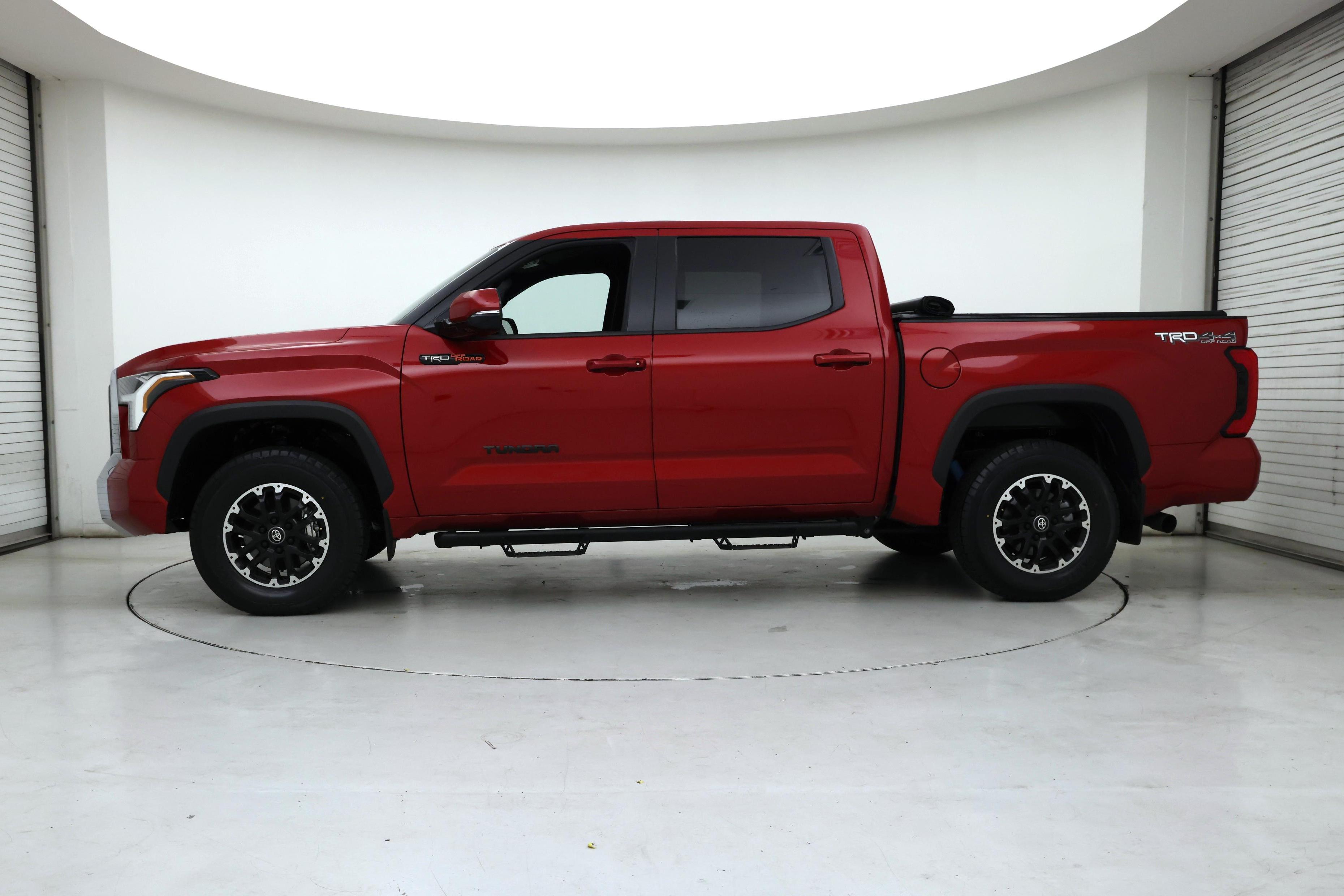Thumbnail: 2025 Toyota Tundra - 3