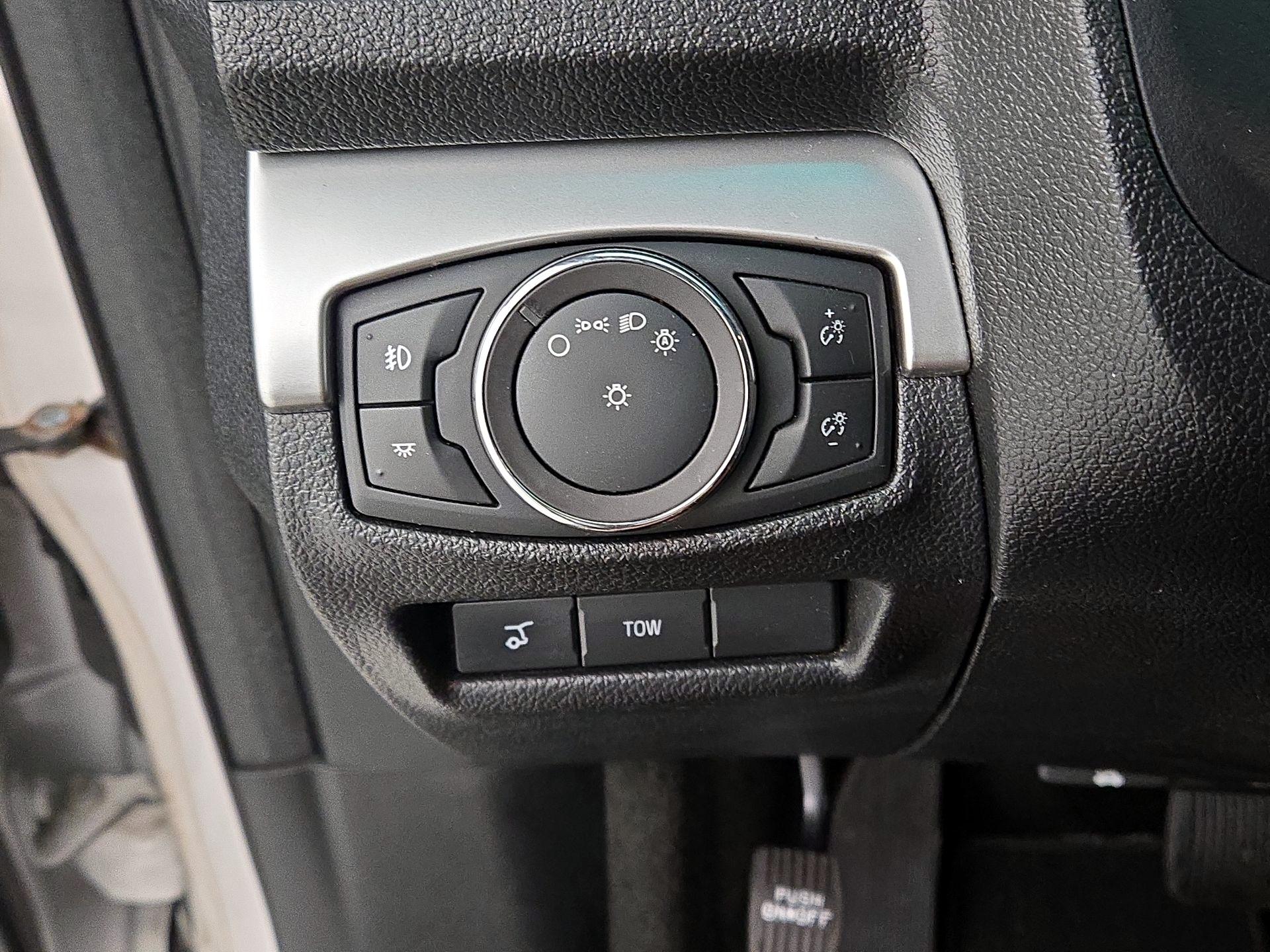 Thumbnail: 2017 Ford Explorer - 13