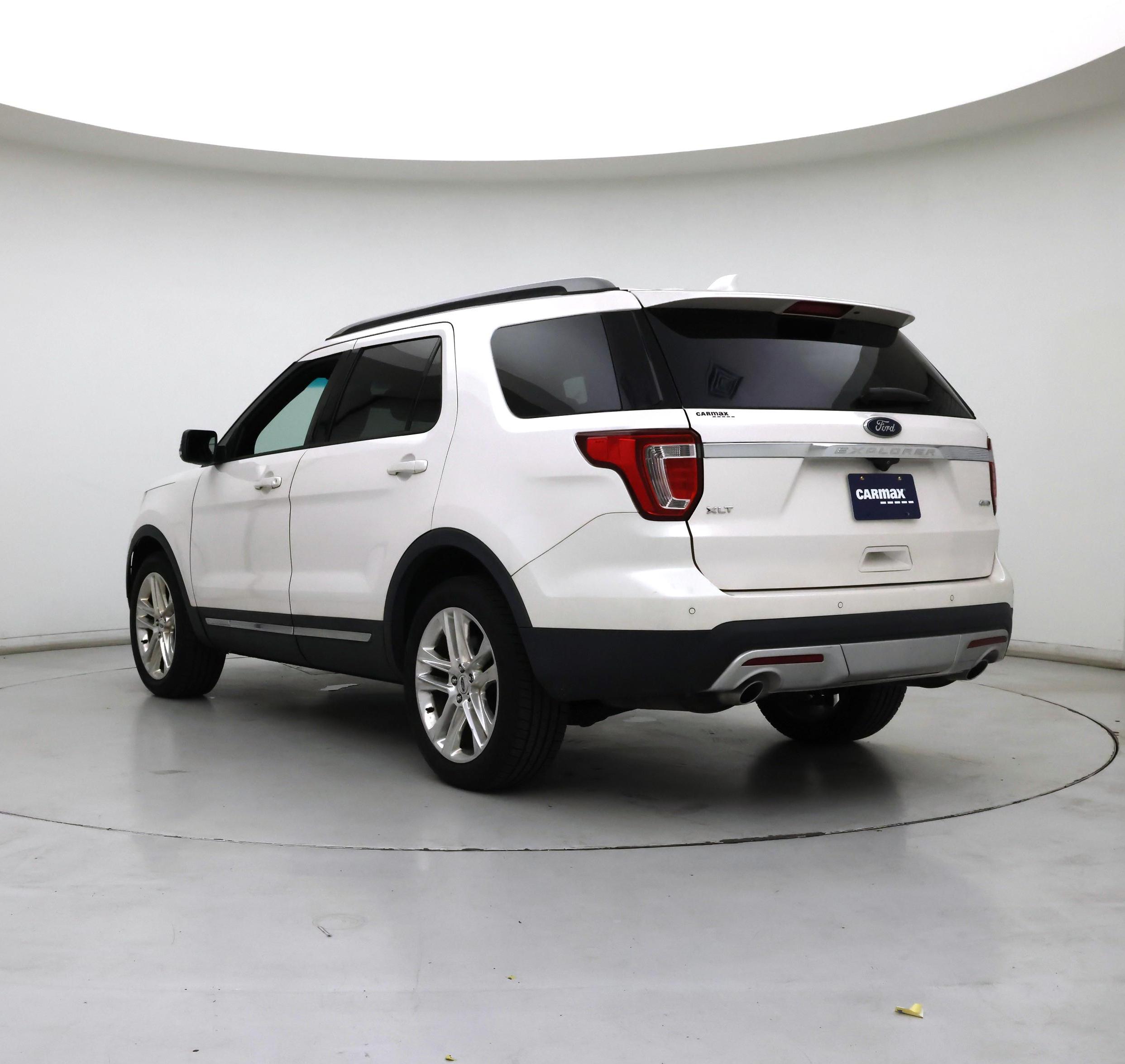 Thumbnail: 2017 Ford Explorer - 2