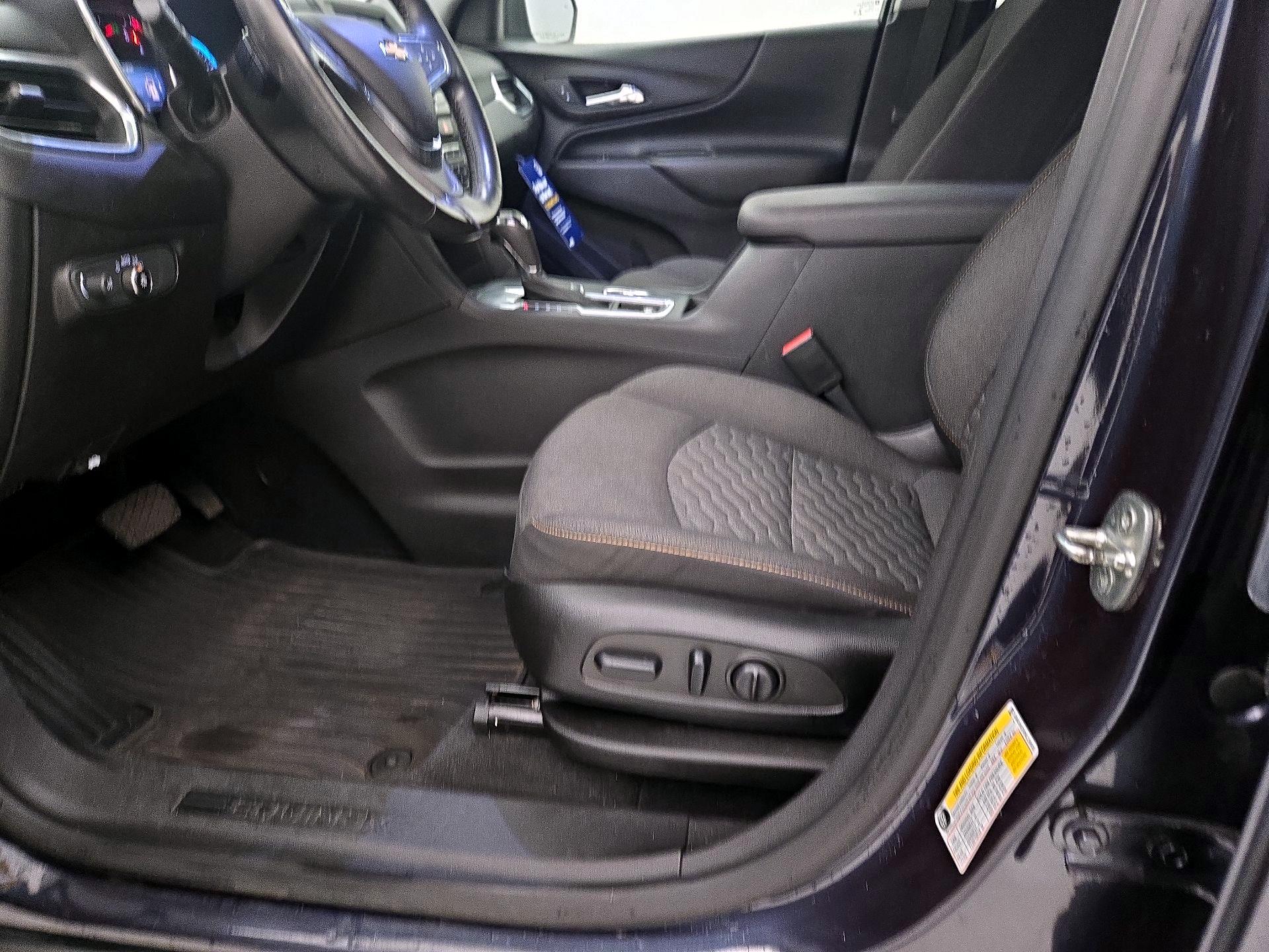 Thumbnail: 2019 Chevrolet Equinox - 11