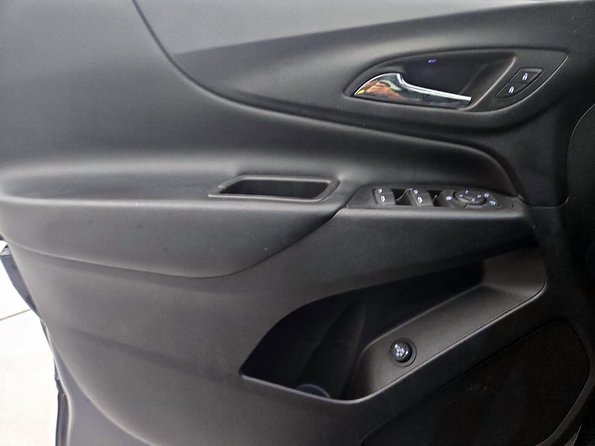 Thumbnail: 2019 Chevrolet Equinox - 12
