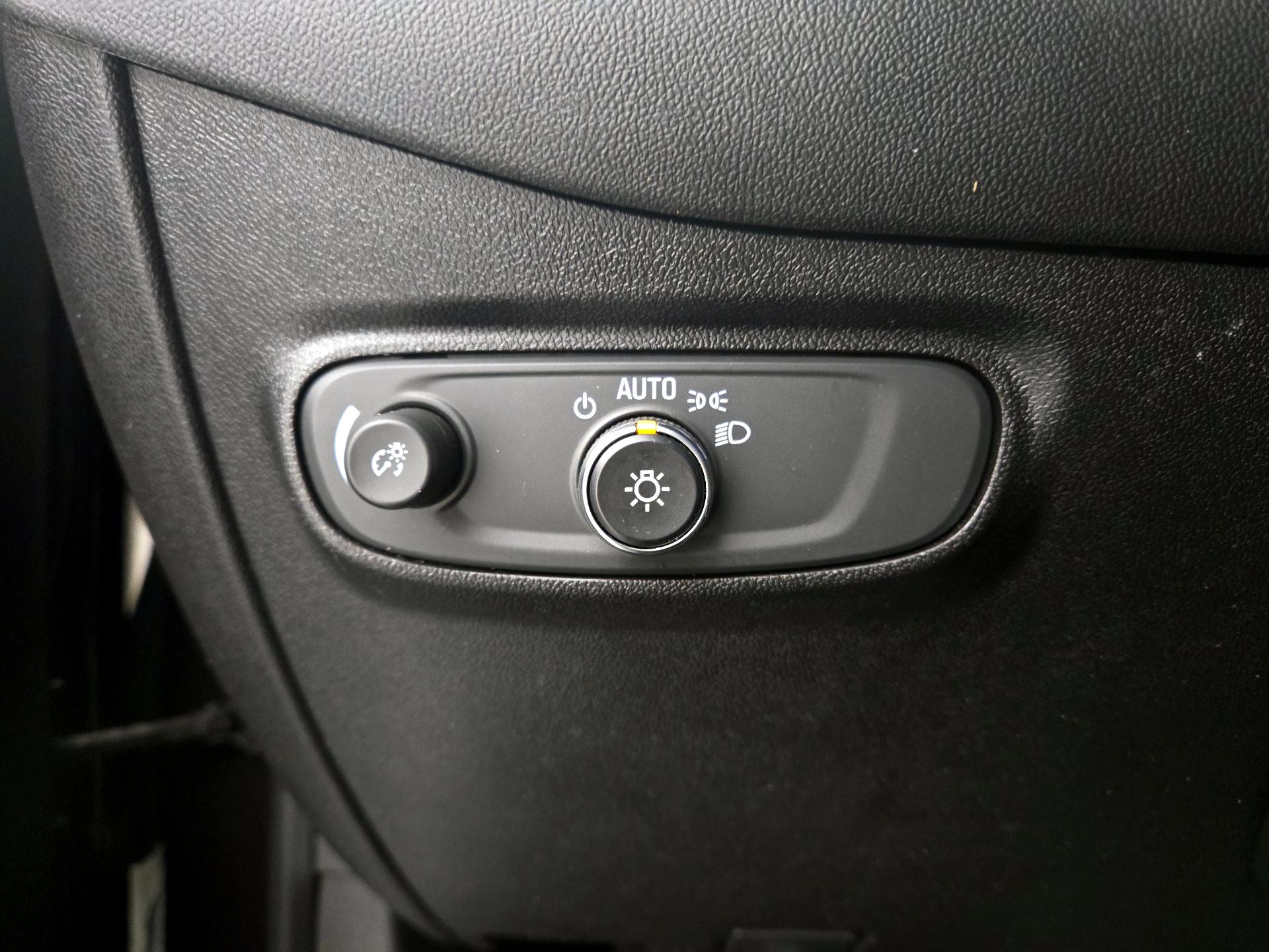 Thumbnail: 2019 Chevrolet Equinox - 13