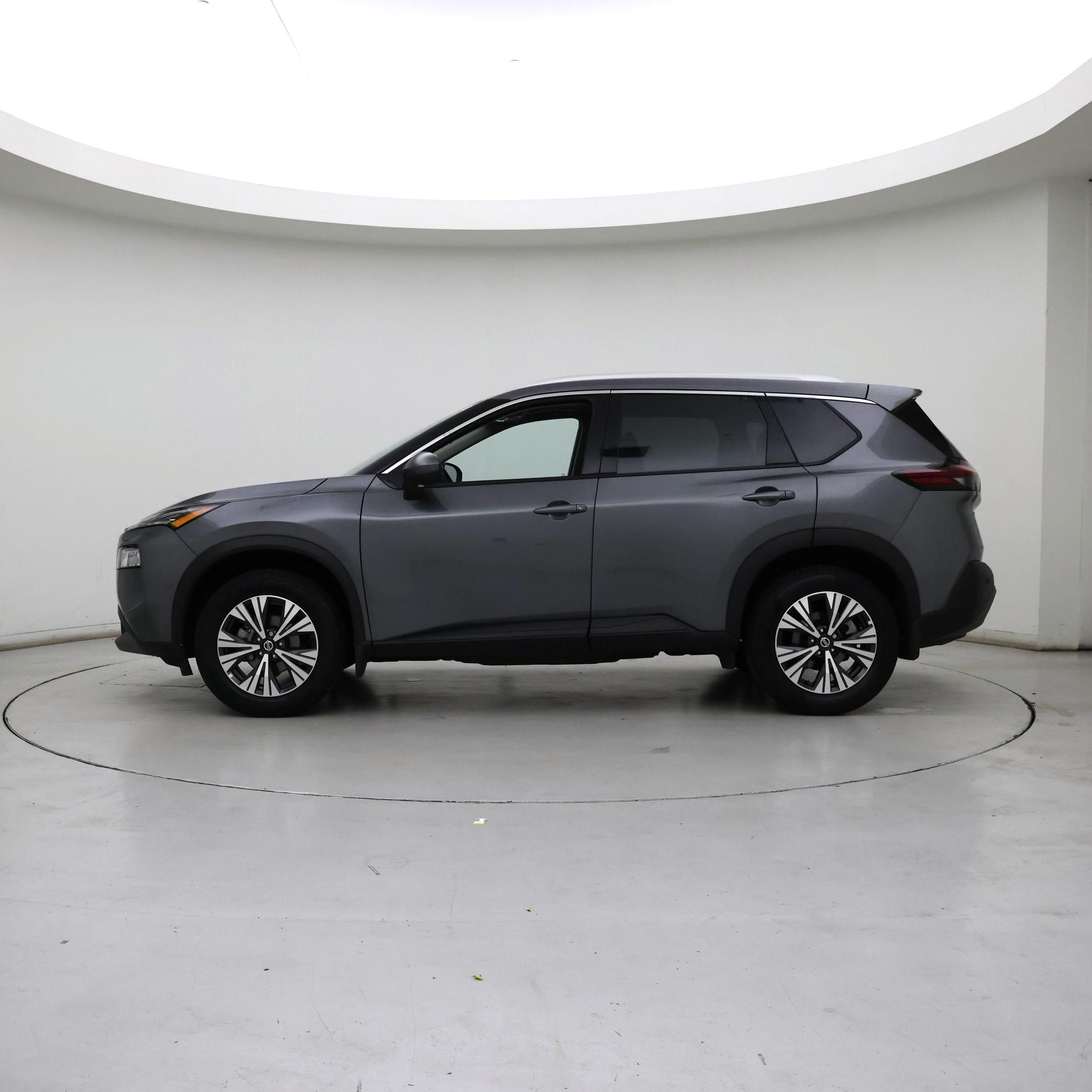 Thumbnail: 2021 Nissan Rogue - 3