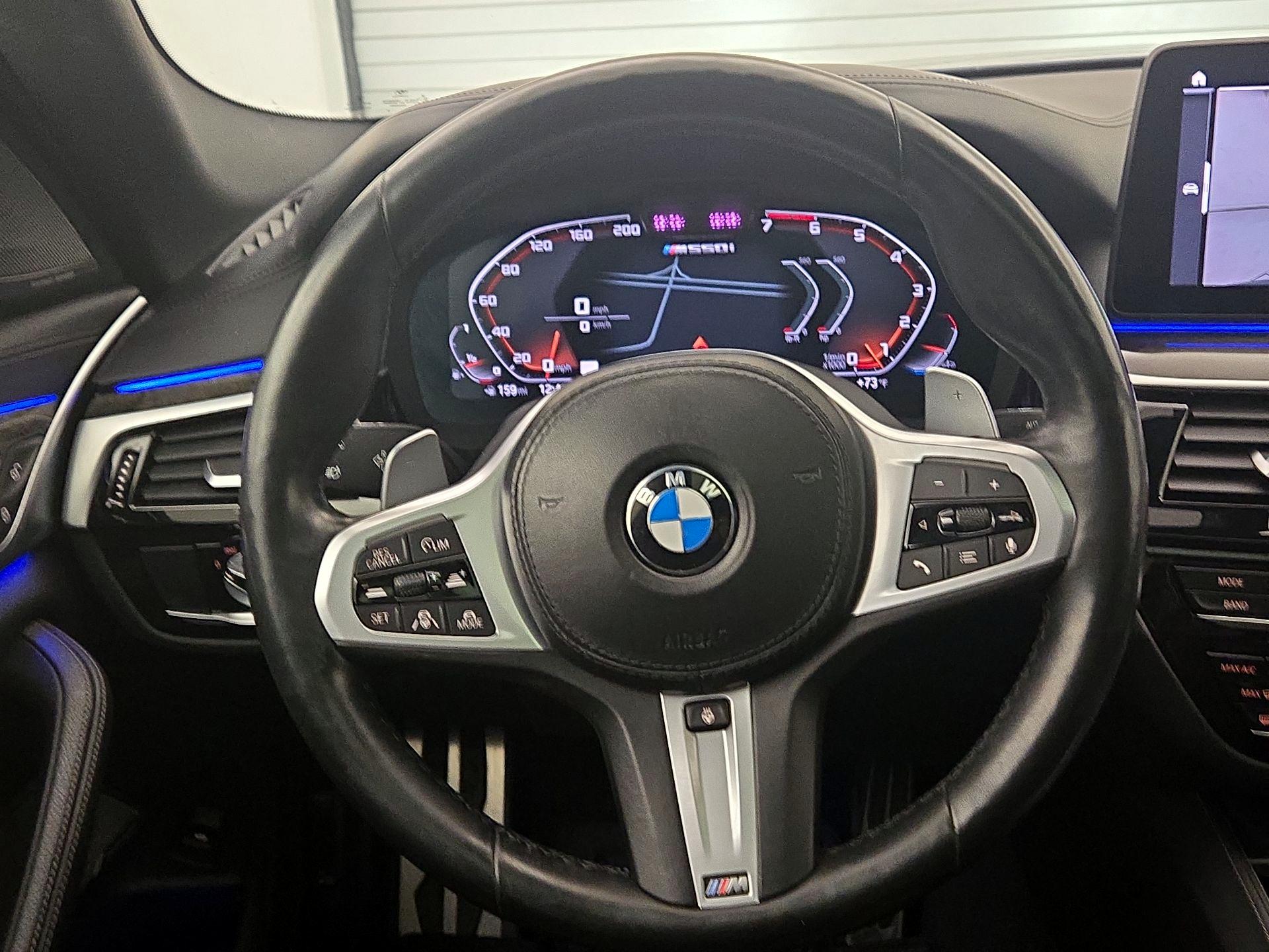 Thumbnail: 2021 BMW 5 Series - 10