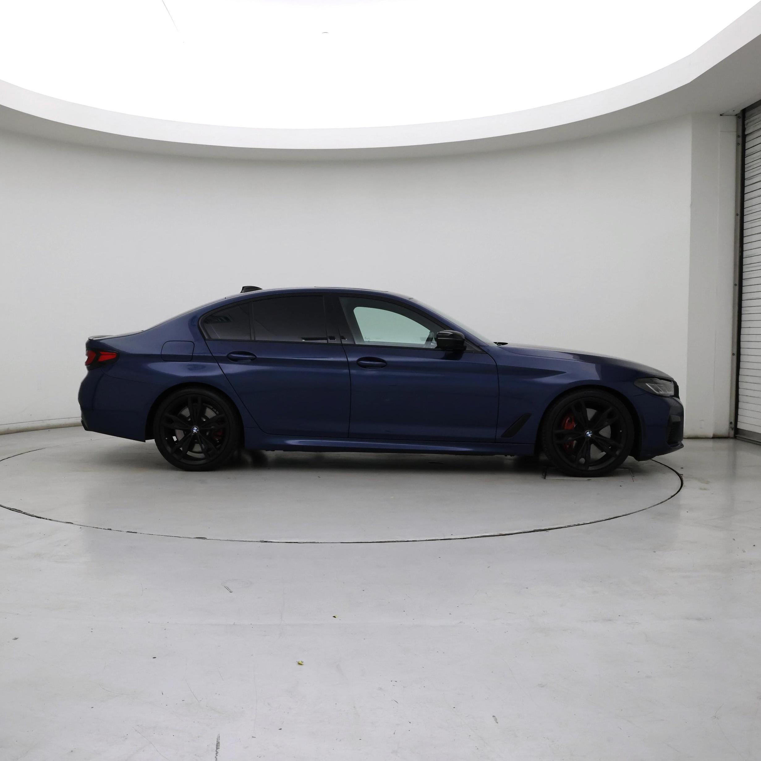 Thumbnail: 2021 BMW 5 Series - 7