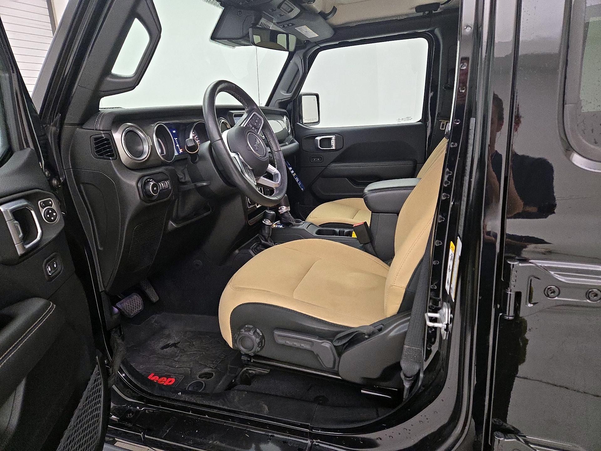 Thumbnail: 2019 Jeep Wrangler - 11