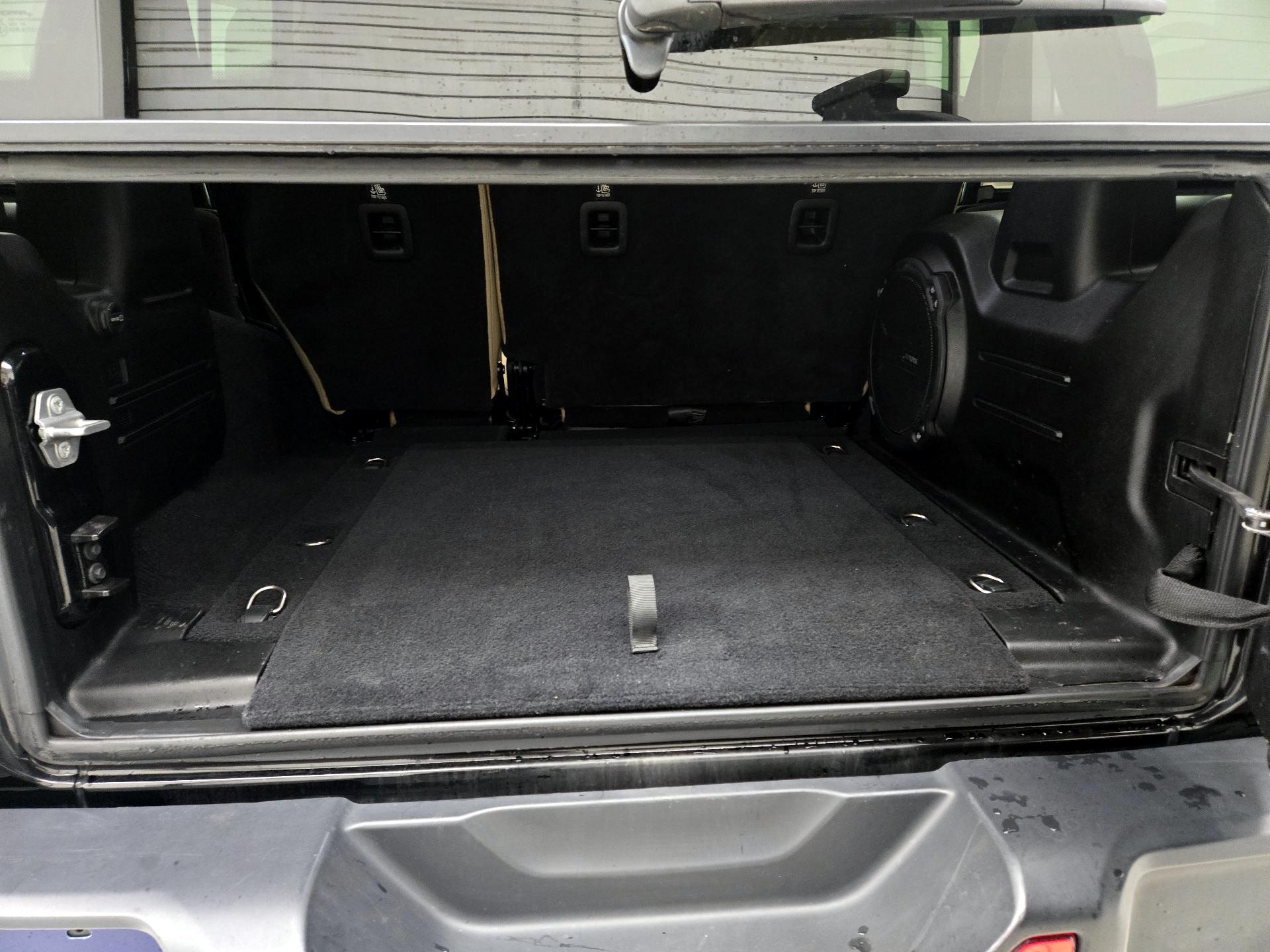 Thumbnail: 2019 Jeep Wrangler - 20