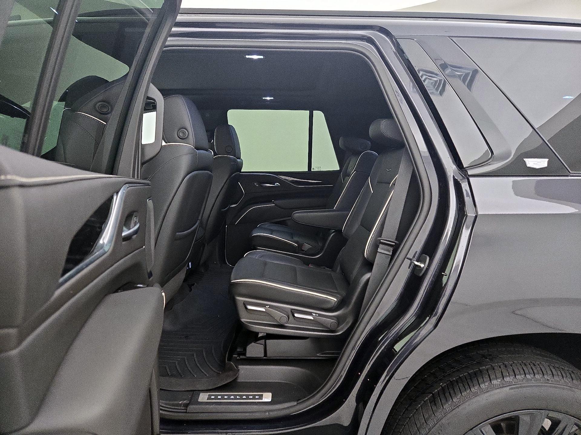 Thumbnail: 2022 Cadillac Escalade - 19