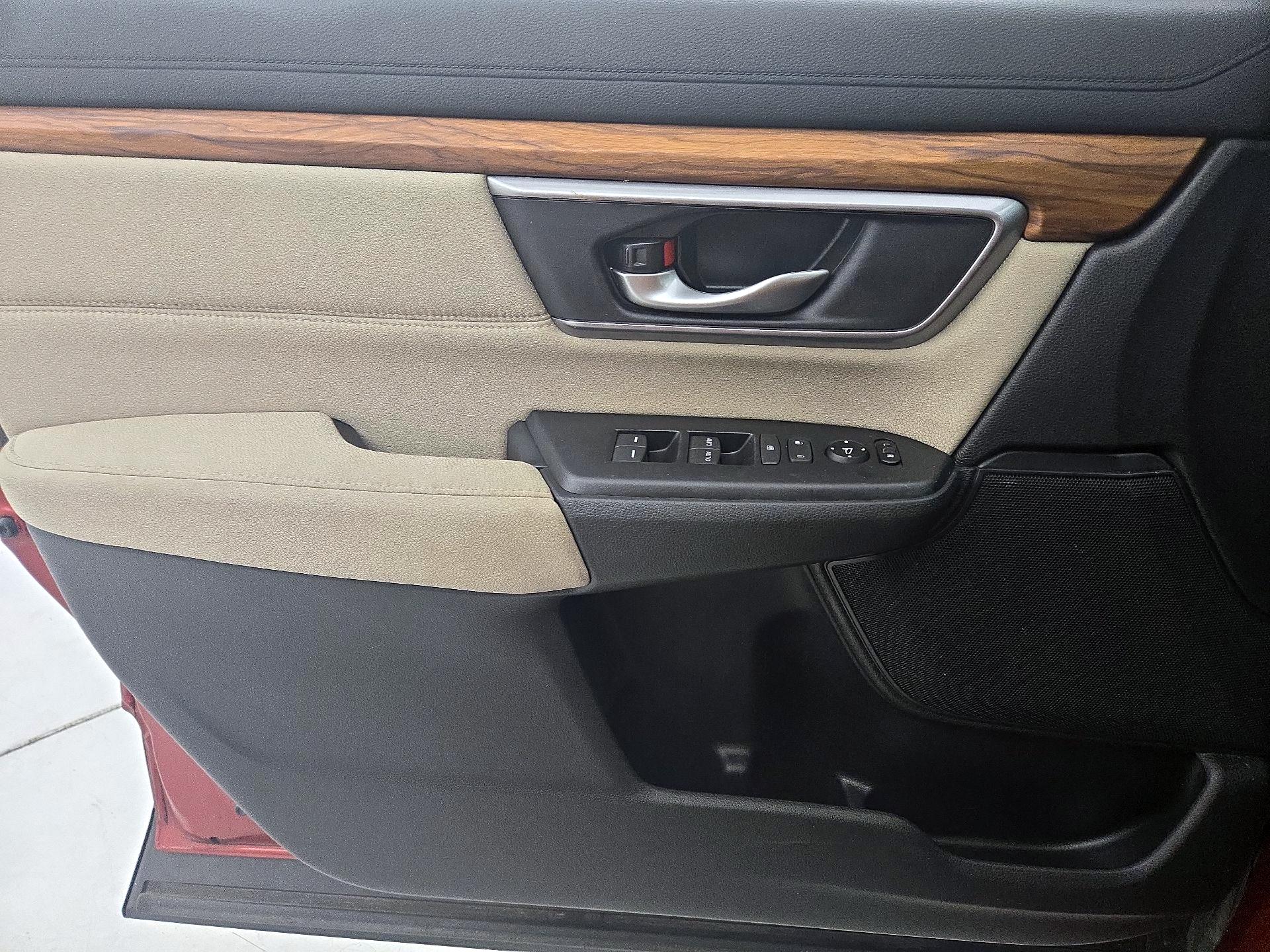 Thumbnail: 2017 Honda CR-V - 12