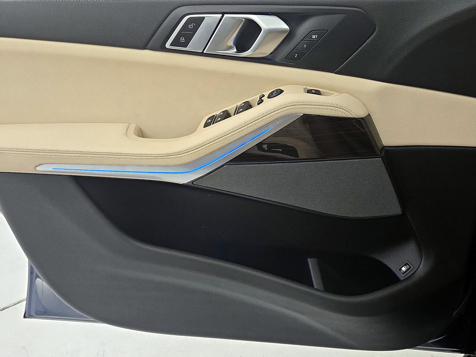 Thumbnail: 2021 BMW X5 - 12