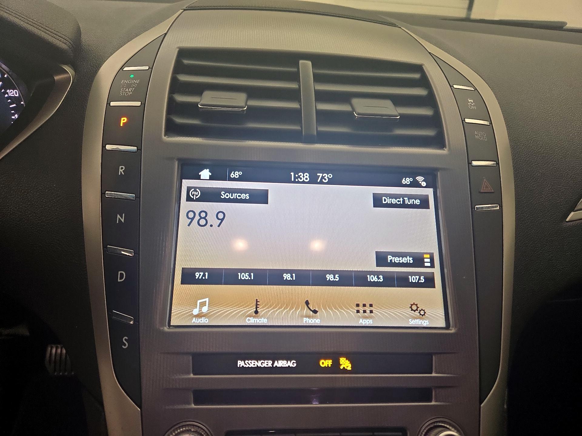 Thumbnail: 2017 Lincoln MKZ - 15