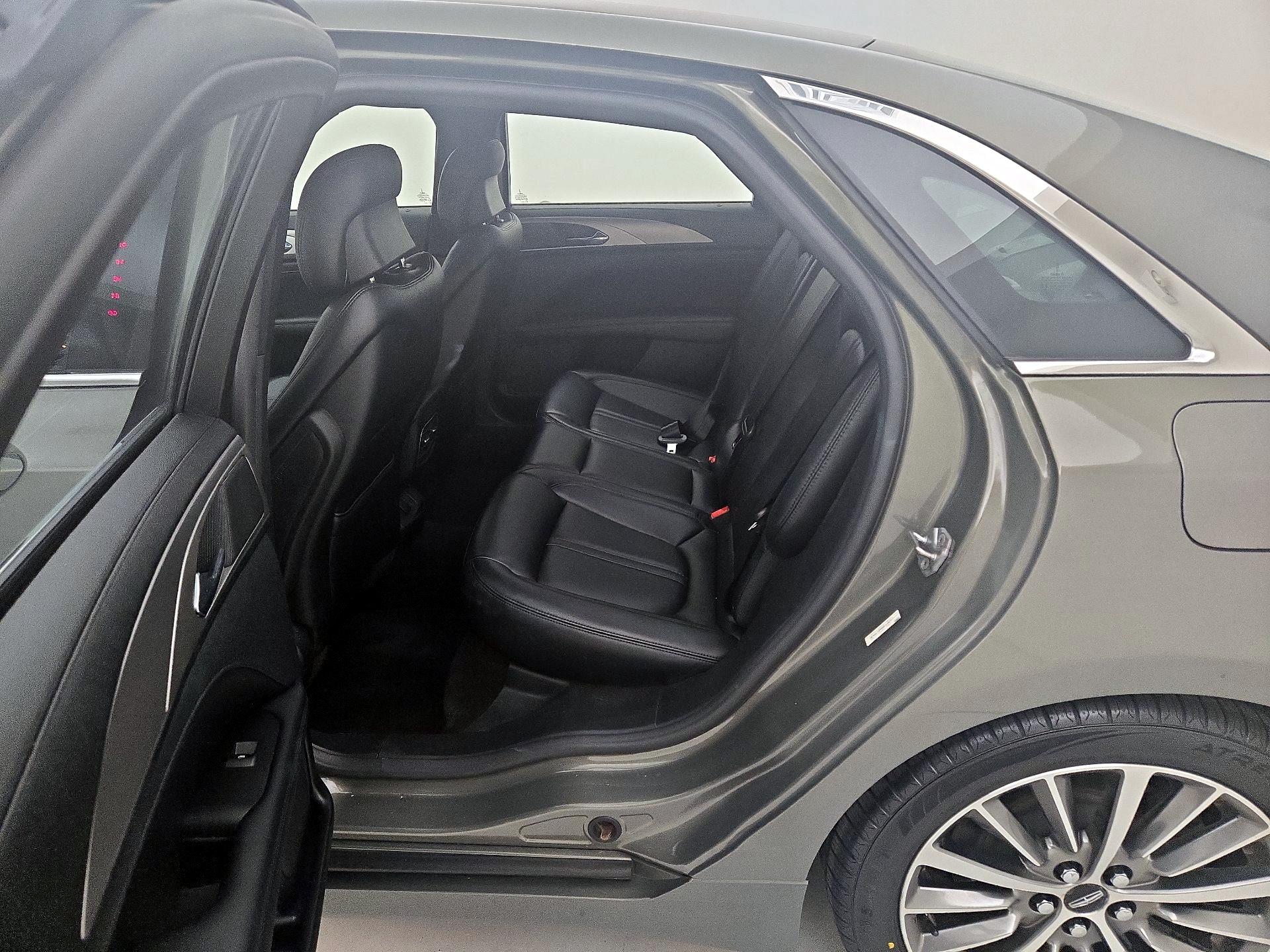 Thumbnail: 2017 Lincoln MKZ - 18