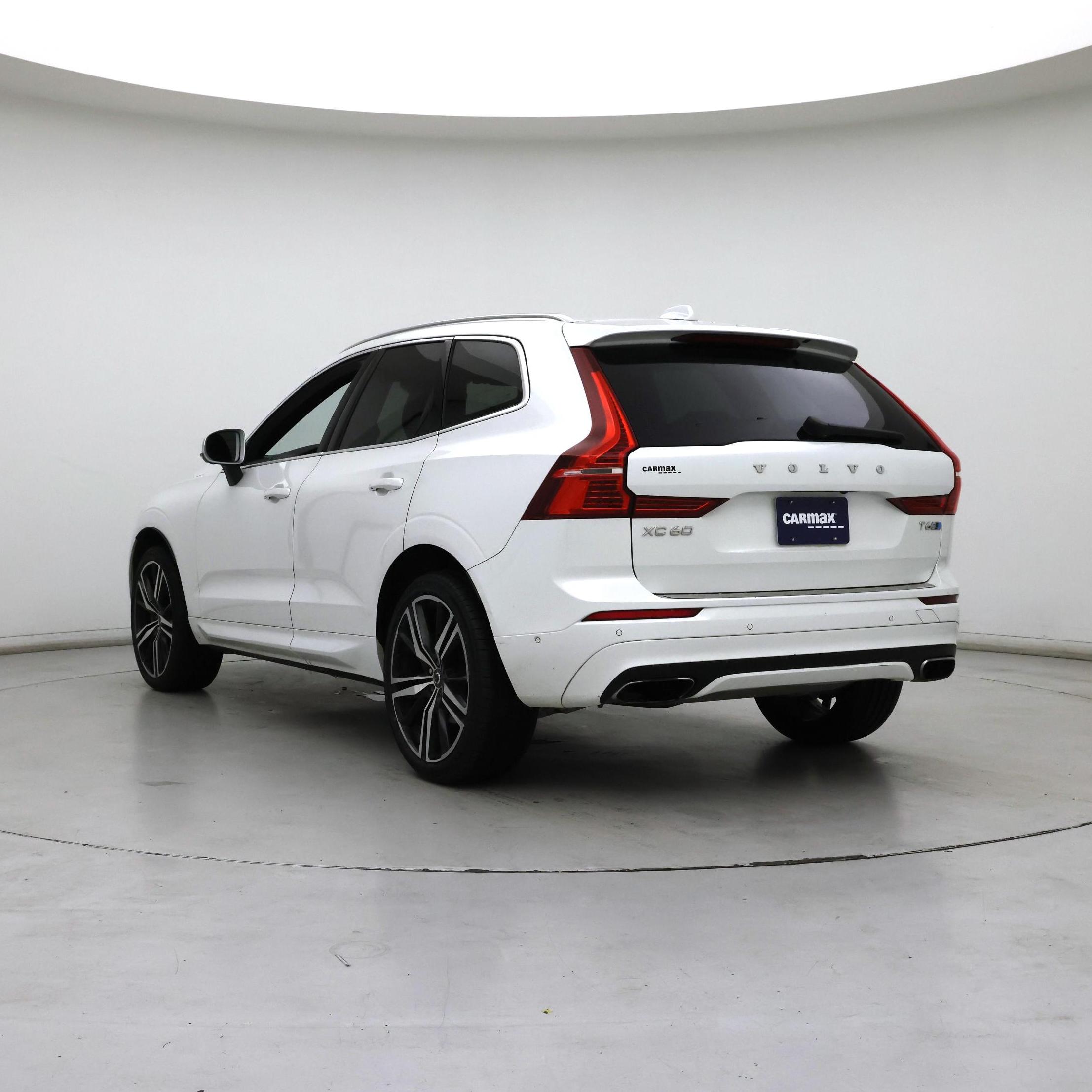 Thumbnail: 2019 Volvo XC60 - 2
