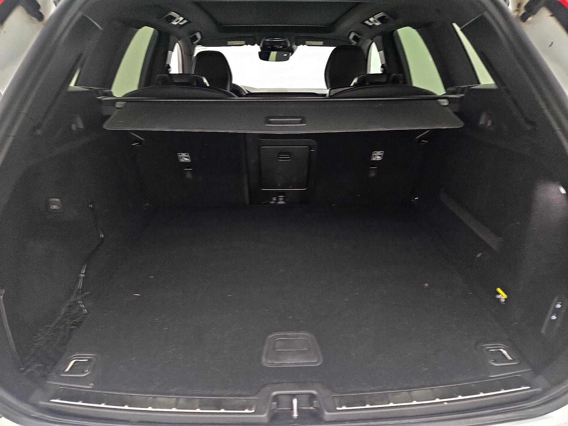 Thumbnail: 2019 Volvo XC60 - 20