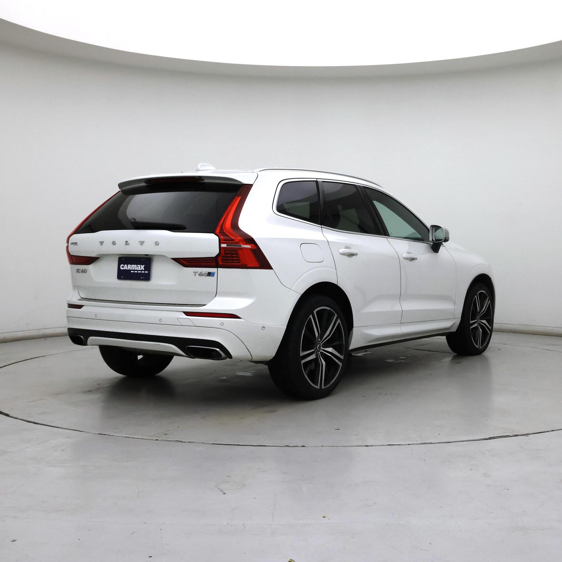 Thumbnail: 2019 Volvo XC60 - 8