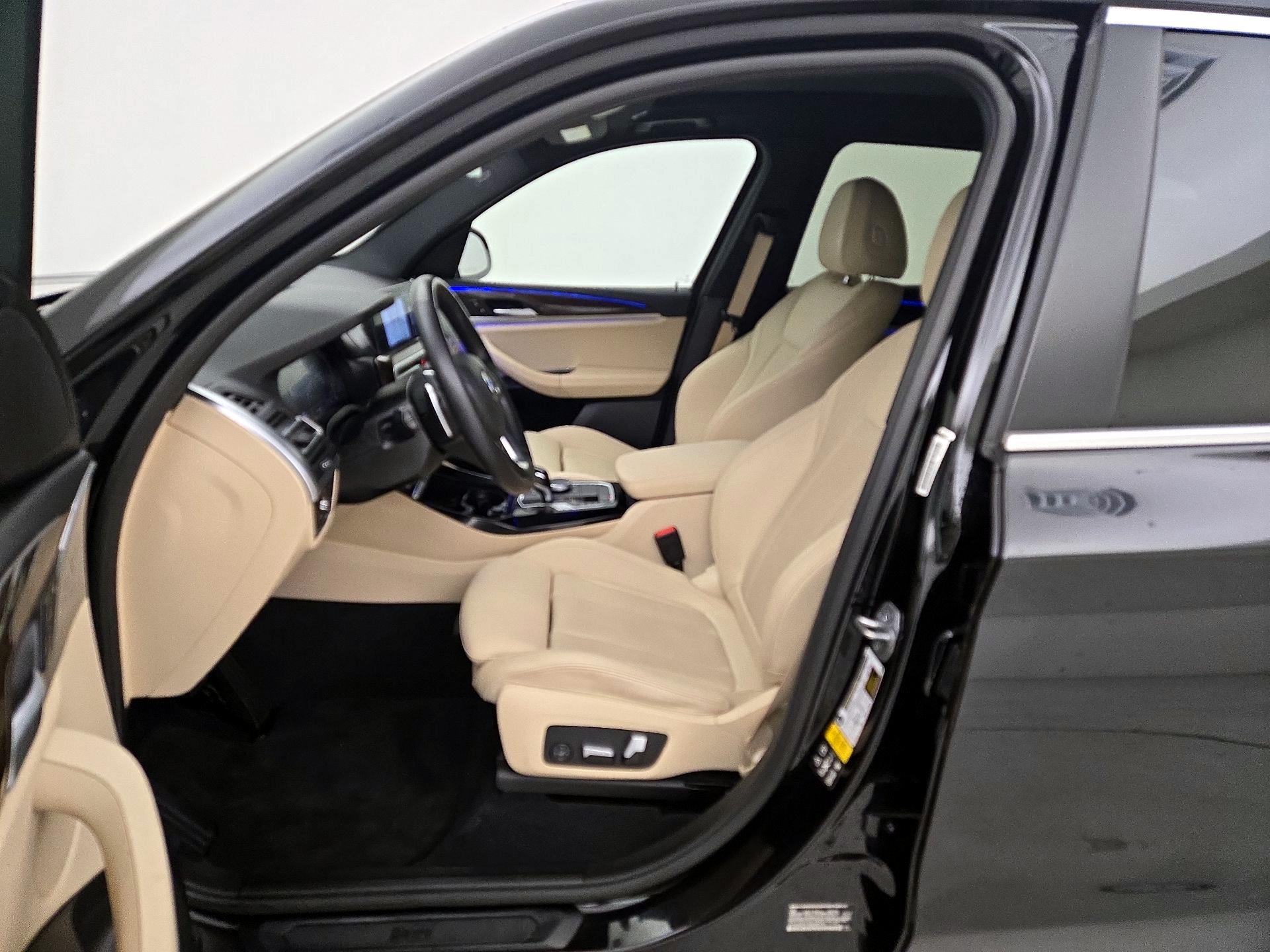 Thumbnail: 2022 BMW X3 - 11