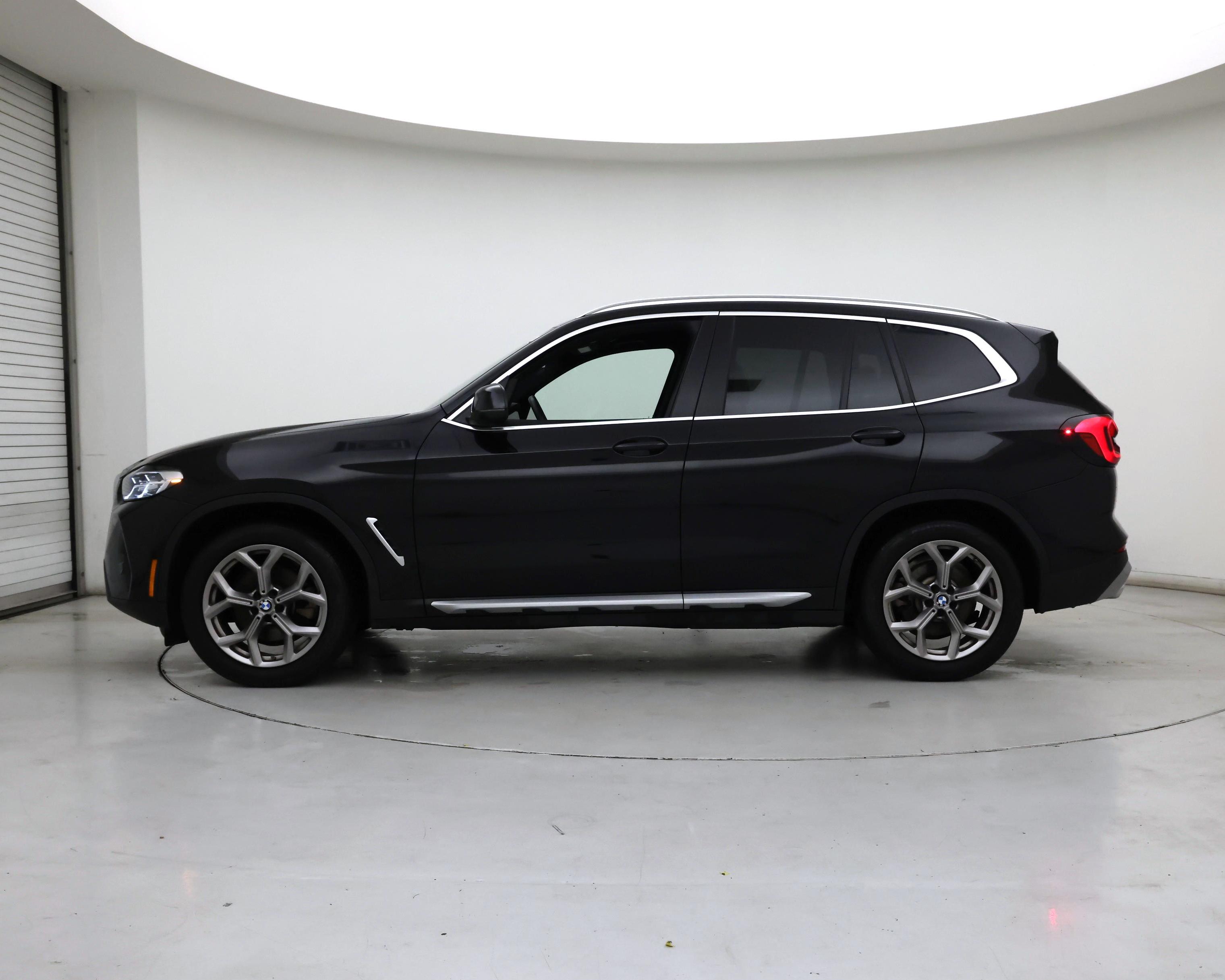 Thumbnail: 2022 BMW X3 - 3