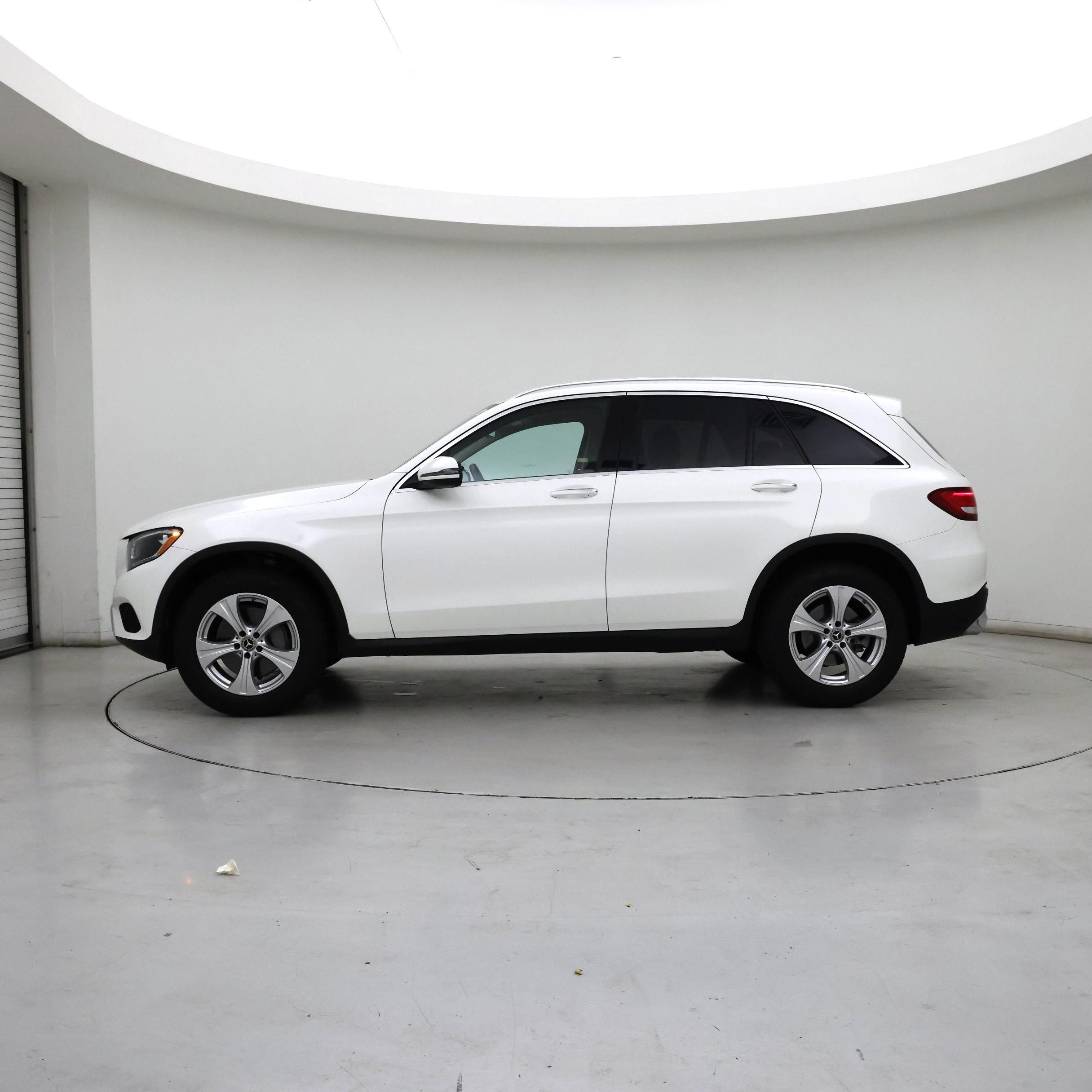 Thumbnail: 2018 Mercedes-Benz GLC - 3