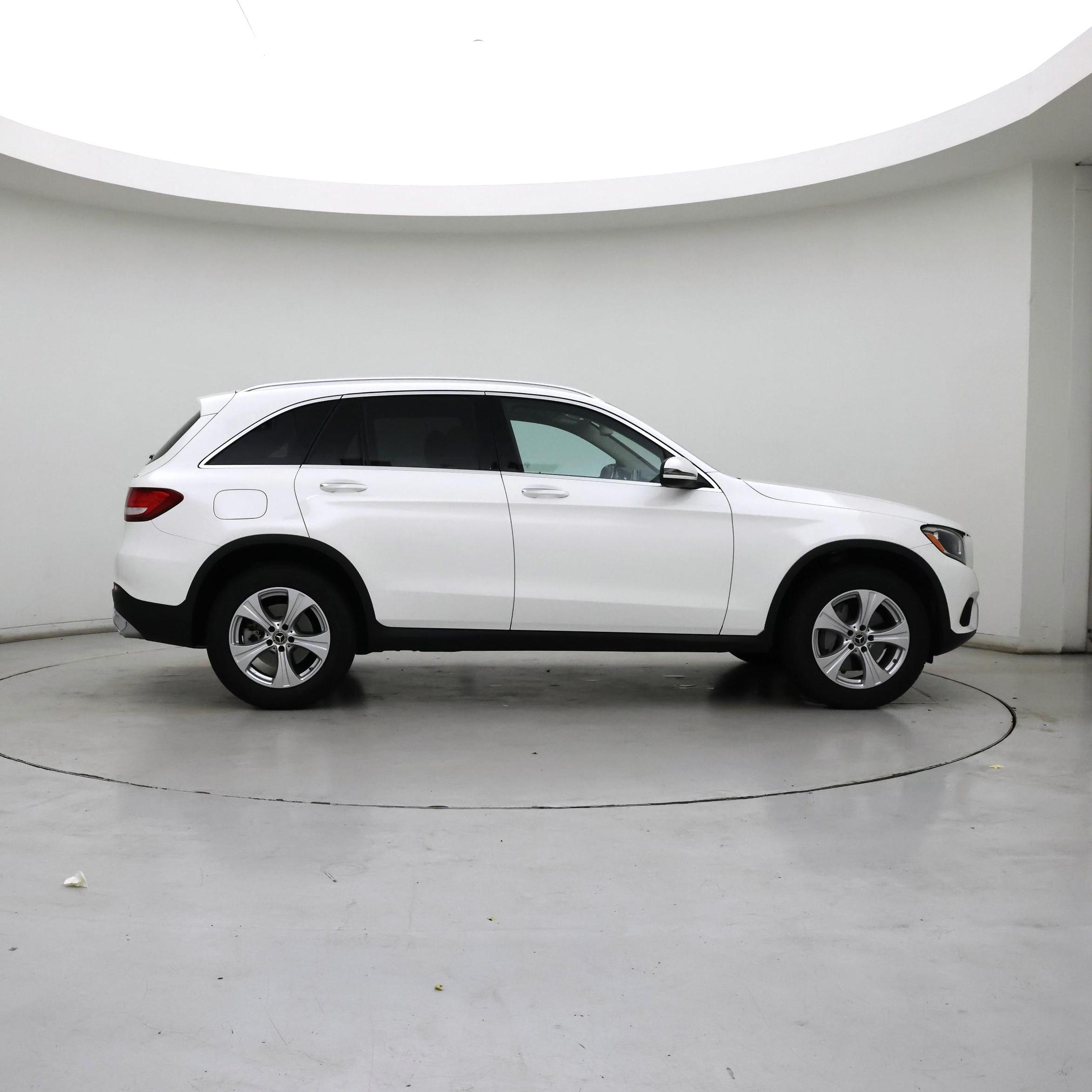 Thumbnail: 2018 Mercedes-Benz GLC - 7