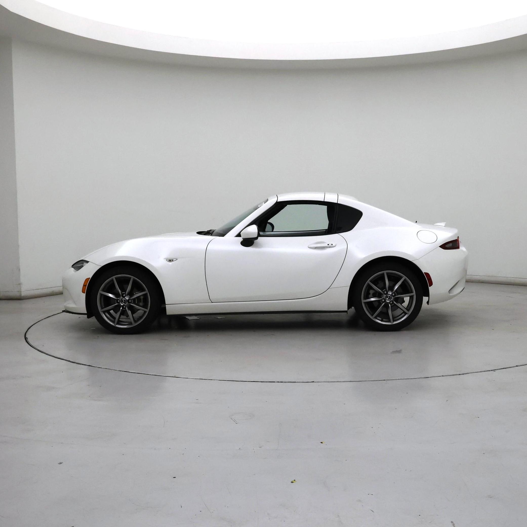 Thumbnail: 2021 Mazda MX-5 Miata - 3