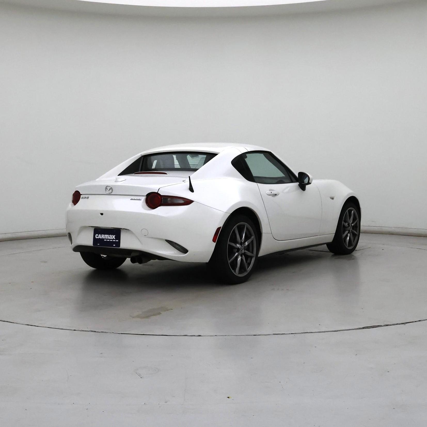 Thumbnail: 2021 Mazda MX-5 Miata - 8