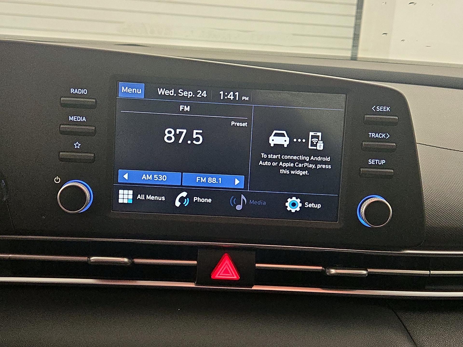 Thumbnail: 2022 Hyundai Elantra - 15