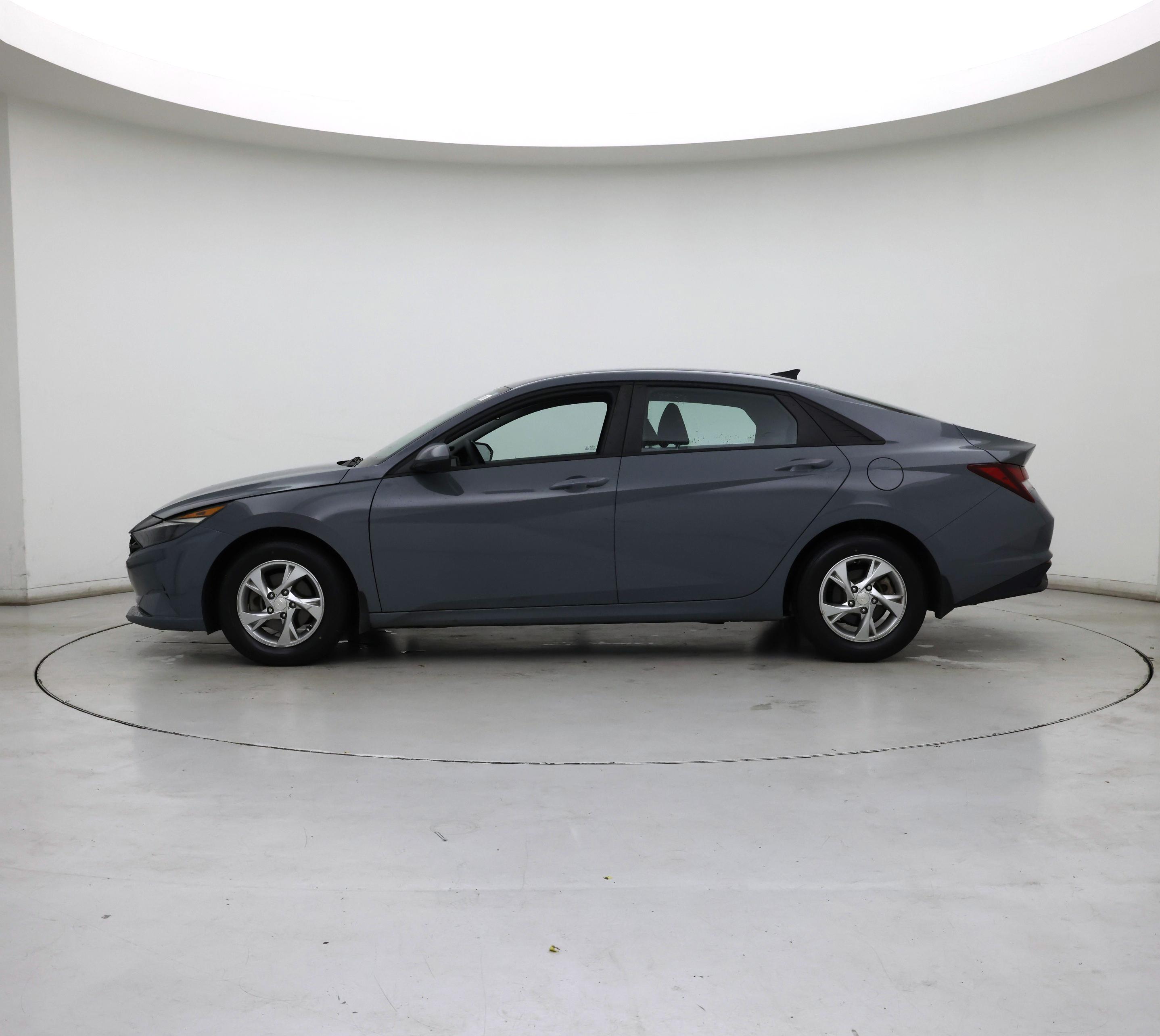 Thumbnail: 2022 Hyundai Elantra - 3