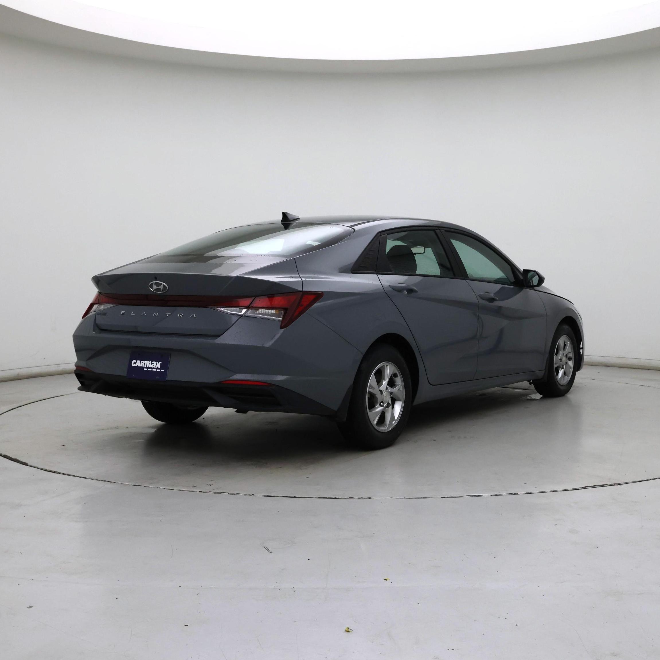 Thumbnail: 2022 Hyundai Elantra - 8