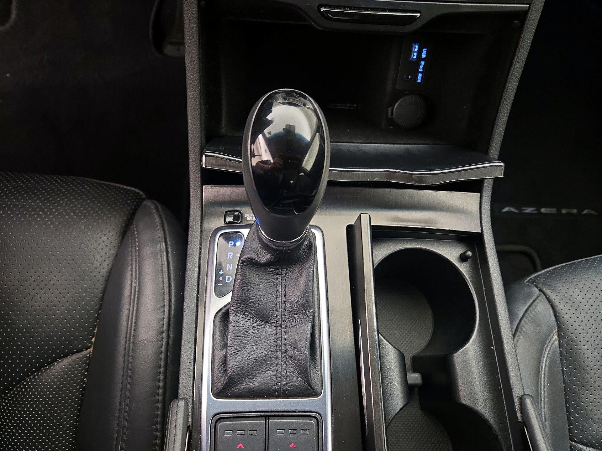 Thumbnail: 2016 Hyundai Azera - 18