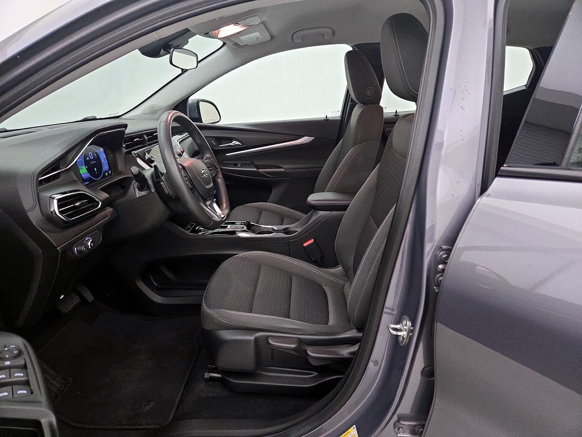 Thumbnail: 2023 Chevrolet Bolt EUV - 11