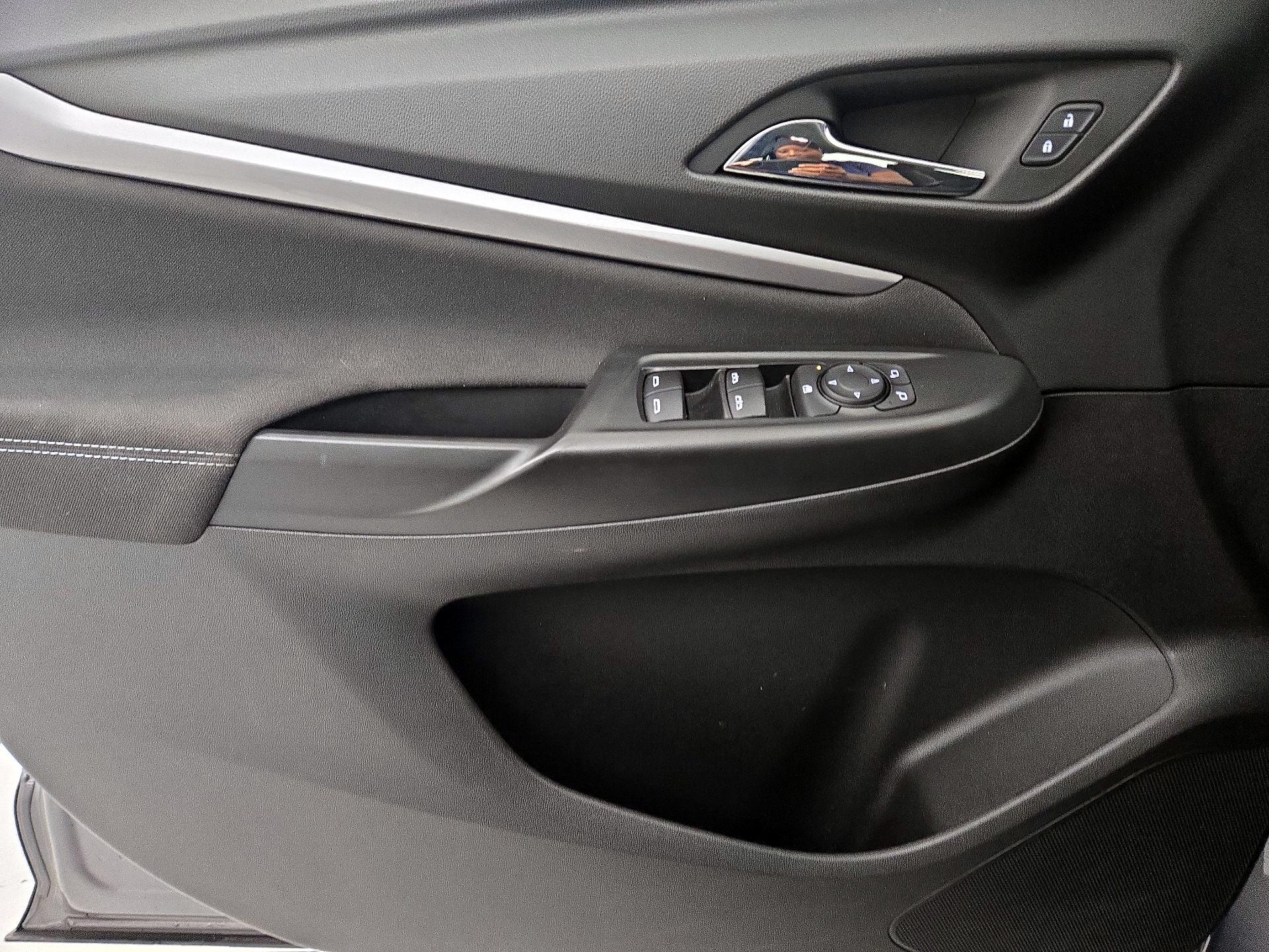 Thumbnail: 2023 Chevrolet Bolt EUV - 12