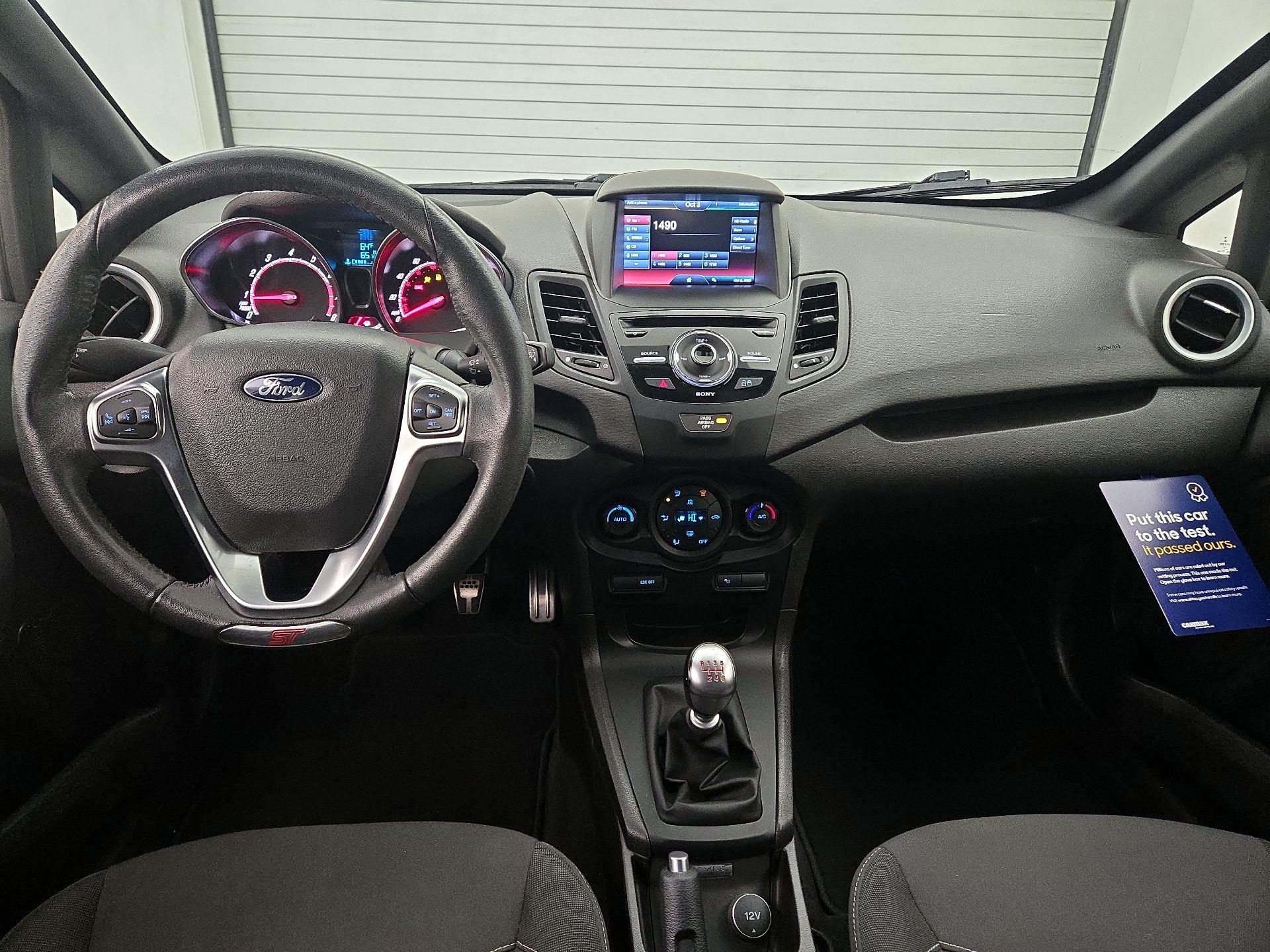 Thumbnail: 2015 Ford Fiesta - 9