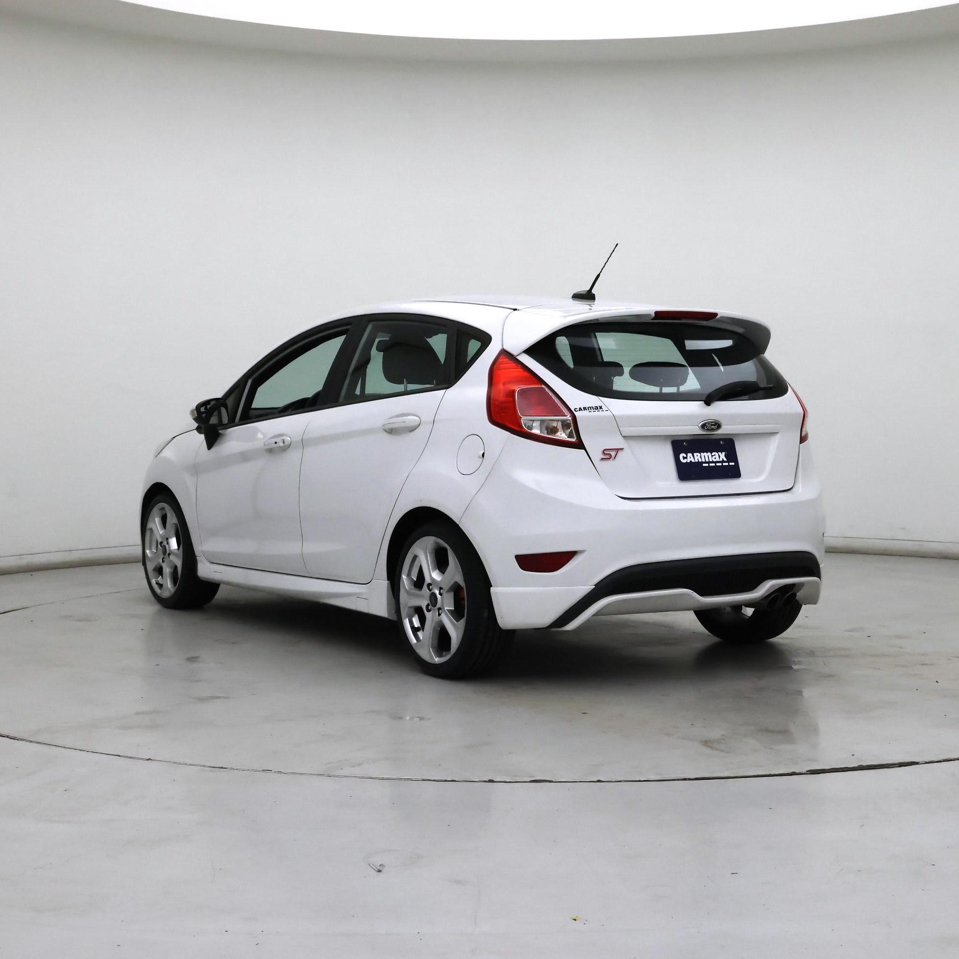 Thumbnail: 2015 Ford Fiesta - 2