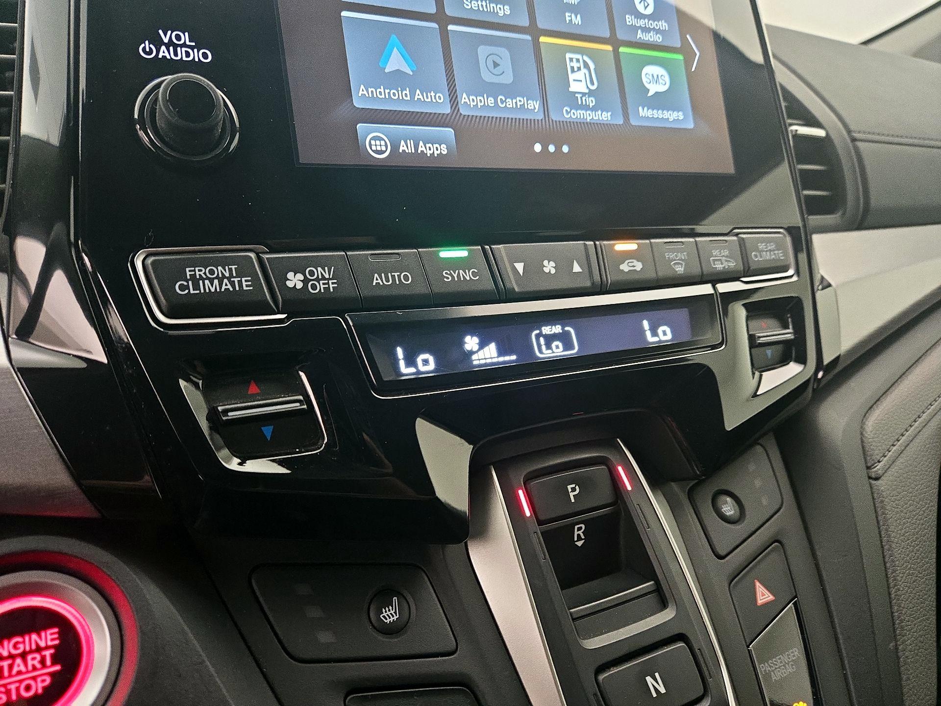Thumbnail: 2019 Honda Odyssey - 16