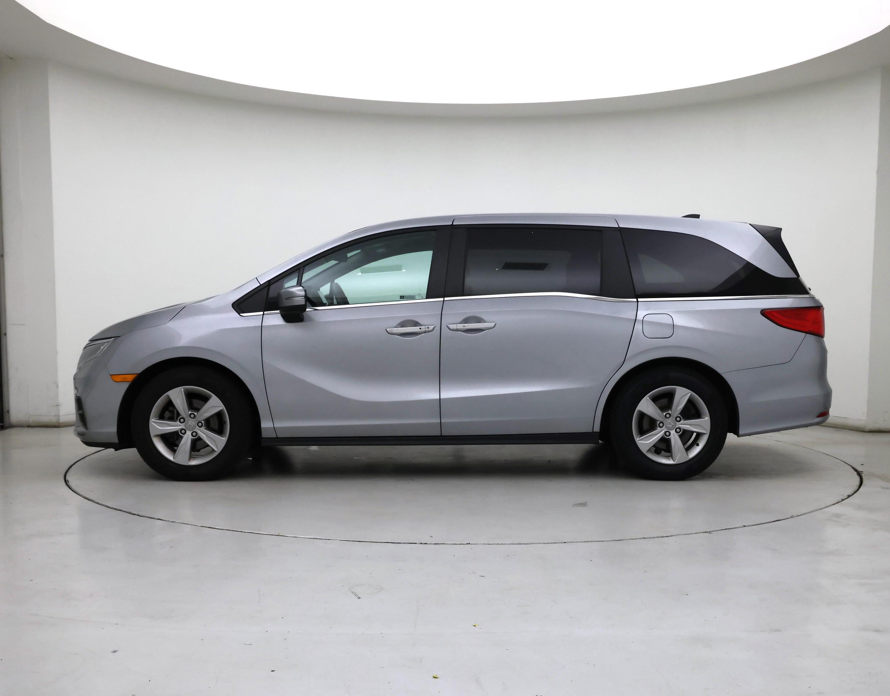 Thumbnail: 2019 Honda Odyssey - 3