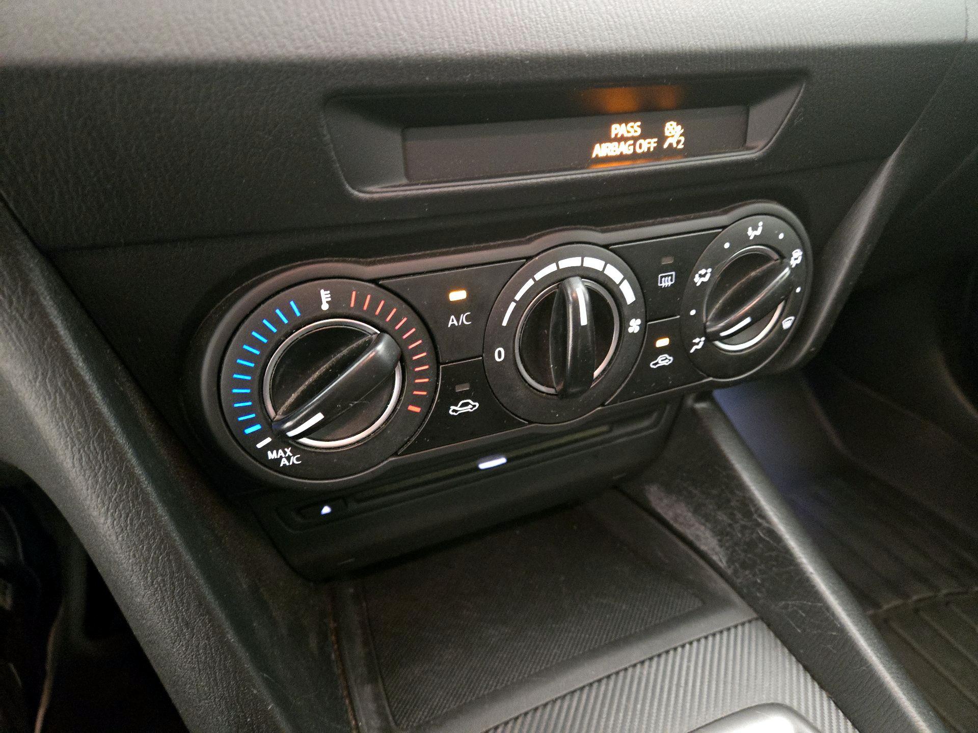 Thumbnail: 2014 Mazda Mazda3 - 15